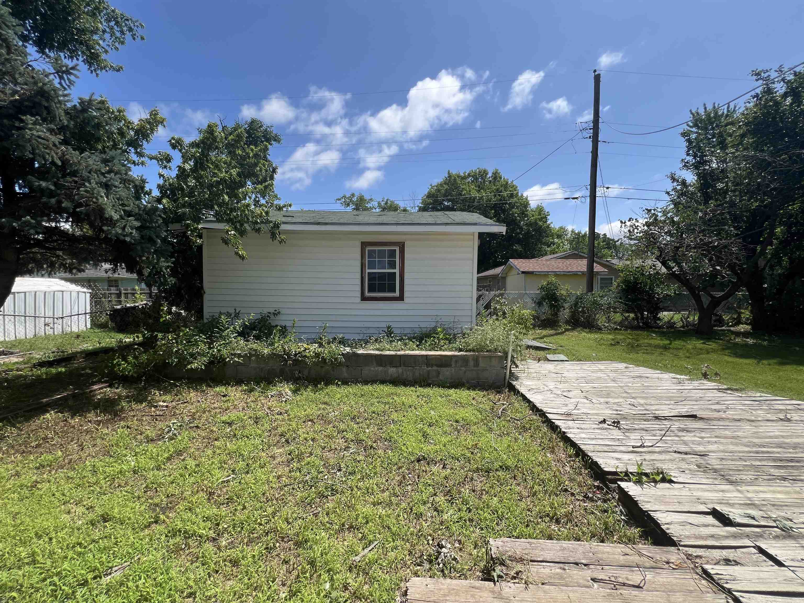 980 N Brownthrush Ln Property Photo 18