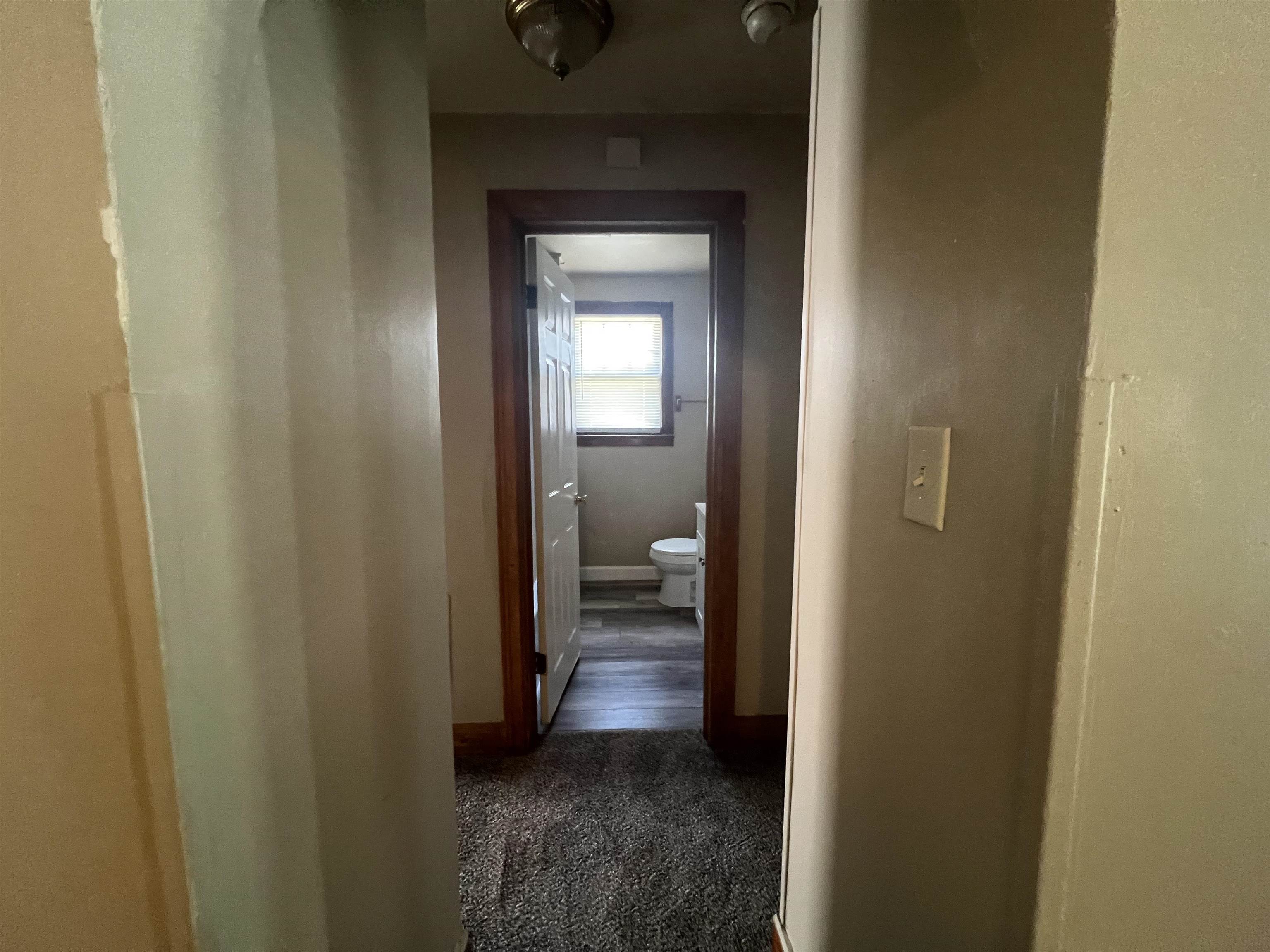 647 N Erie Ave Property Photo 16