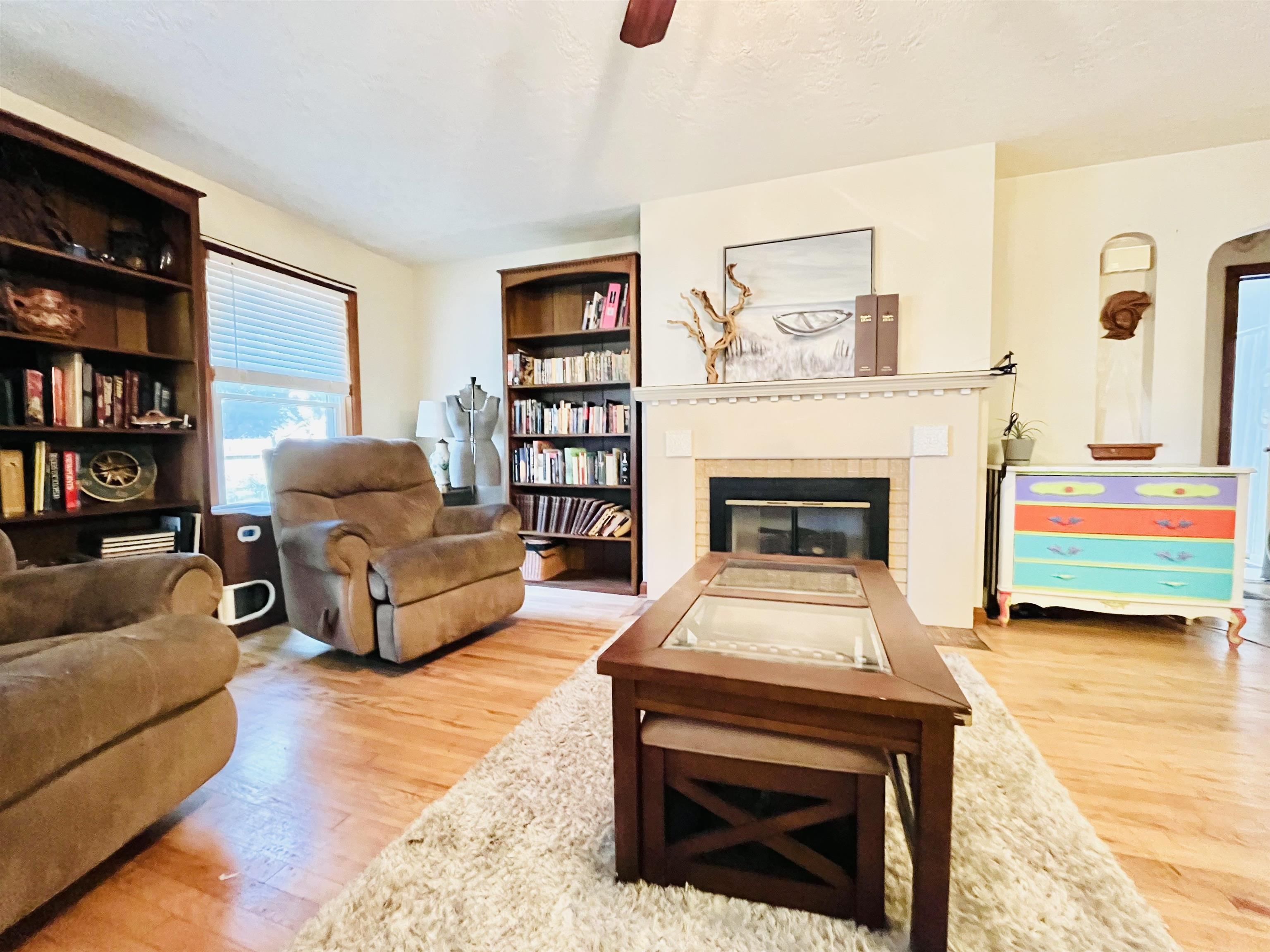 565 N Park Ave Property Photo 14