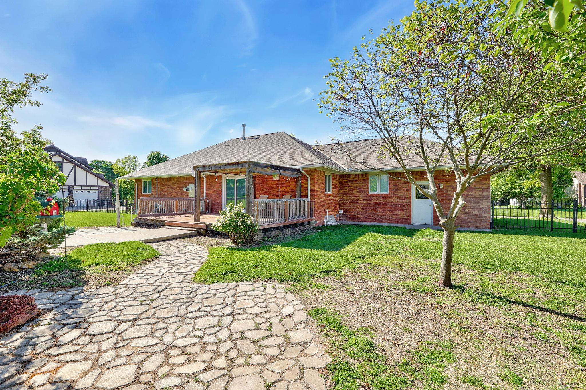 15000 E Castle Property Photo 24