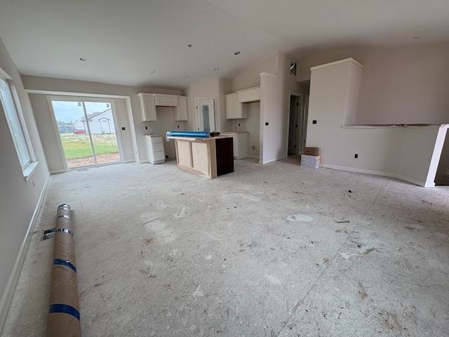 10906 Sondra Property Photo 8