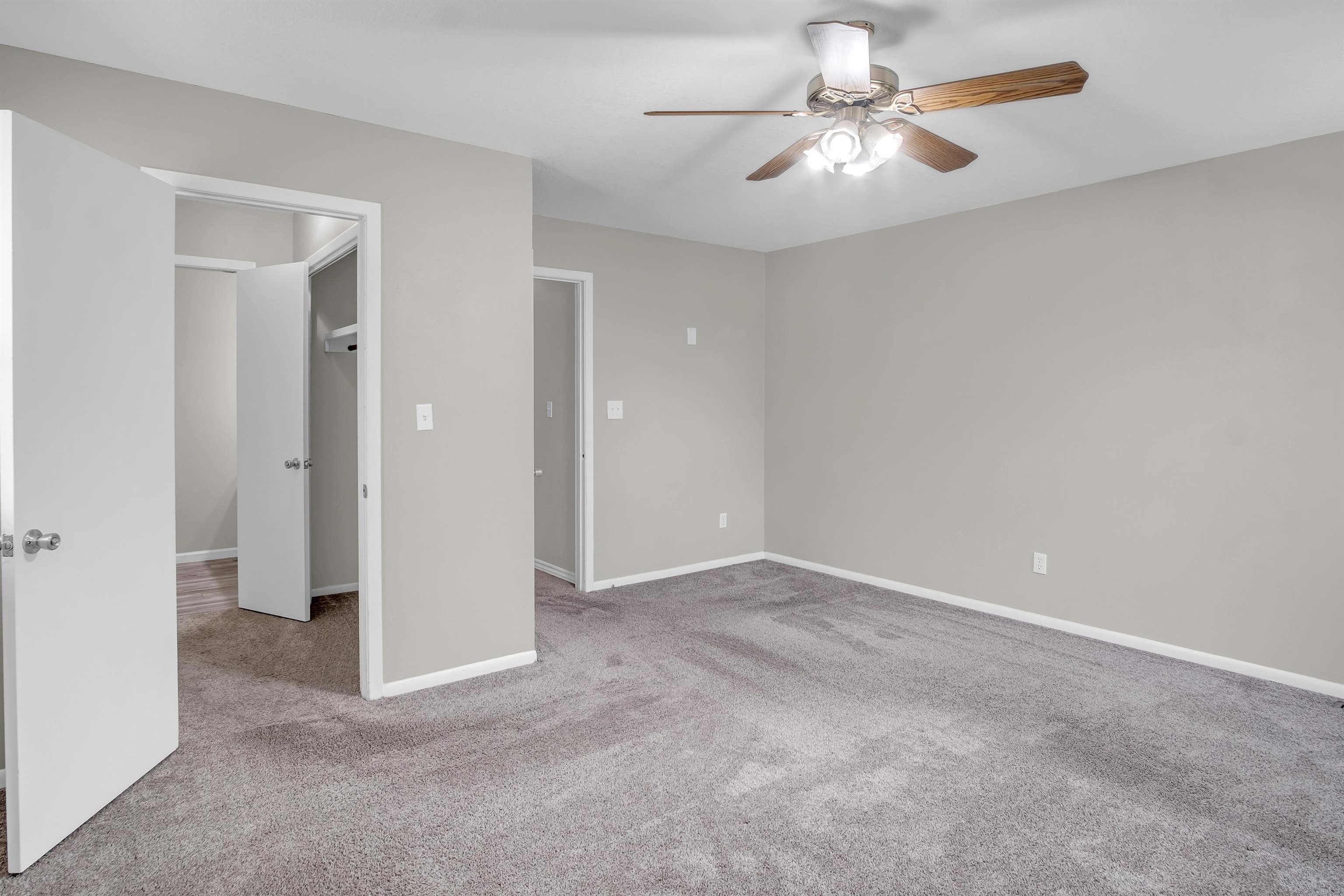 428 Meadowbrook Dr Property Photo 11