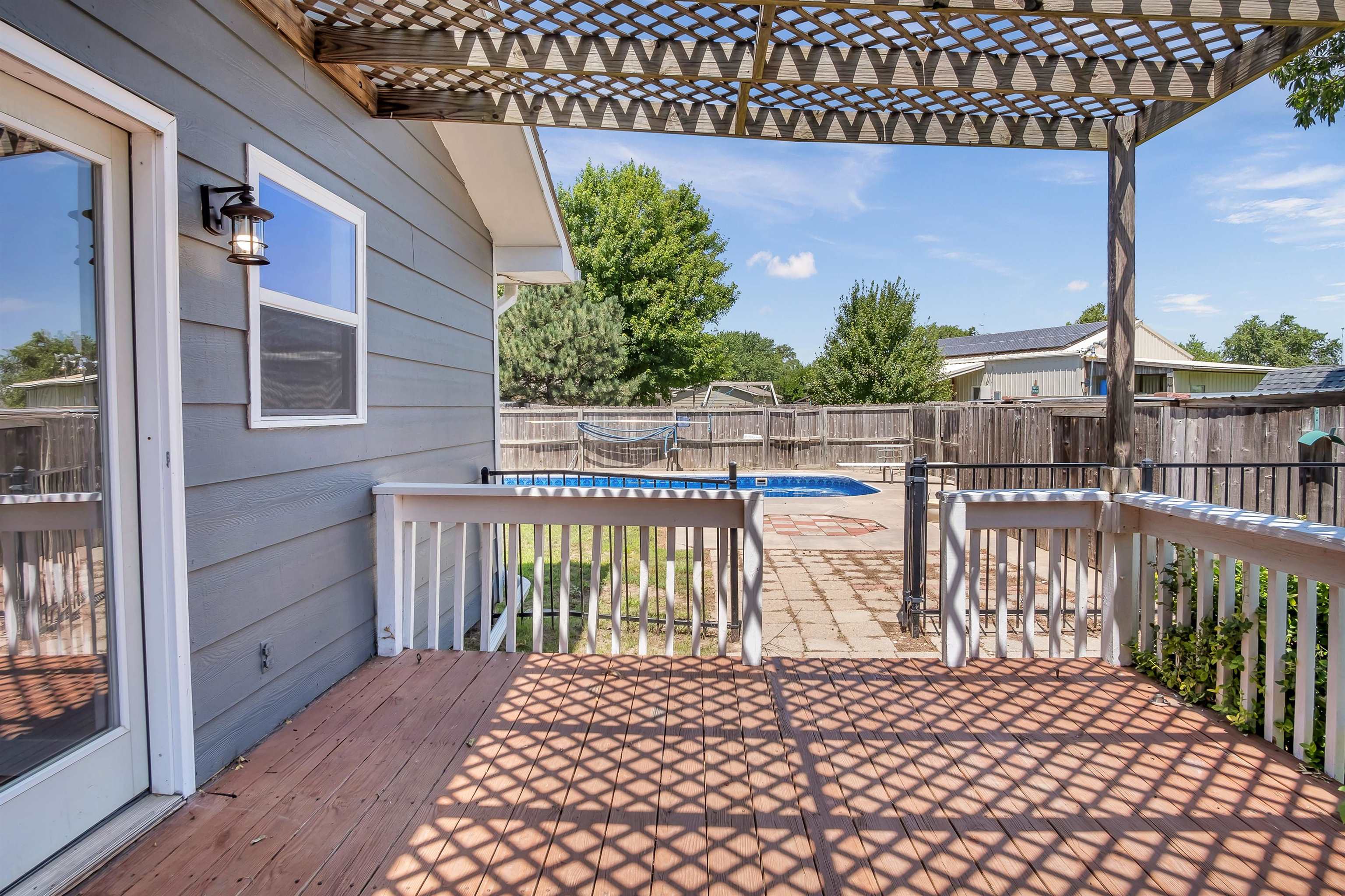 428 Meadowbrook Dr Property Photo 28