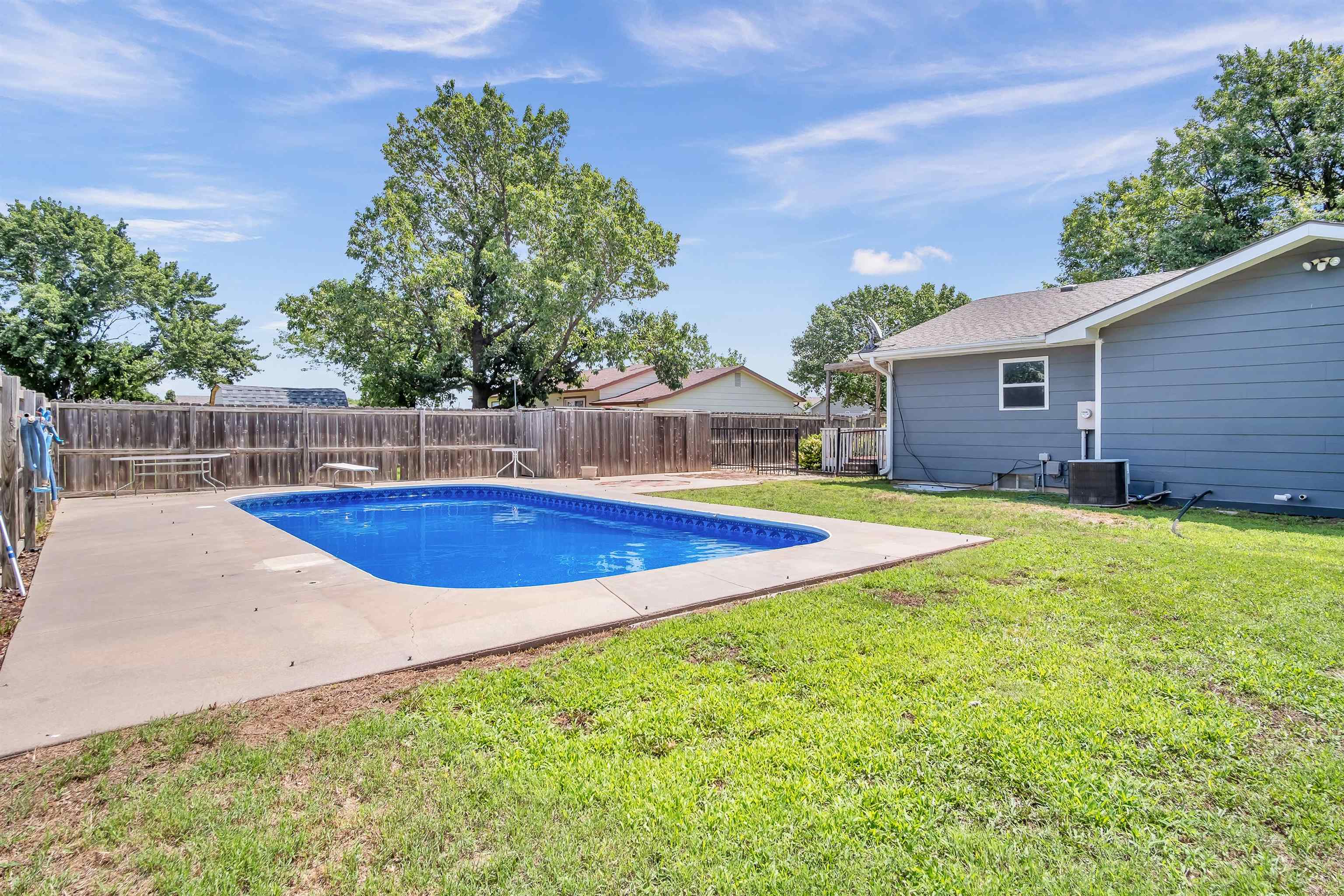 428 Meadowbrook Dr Property Photo 31