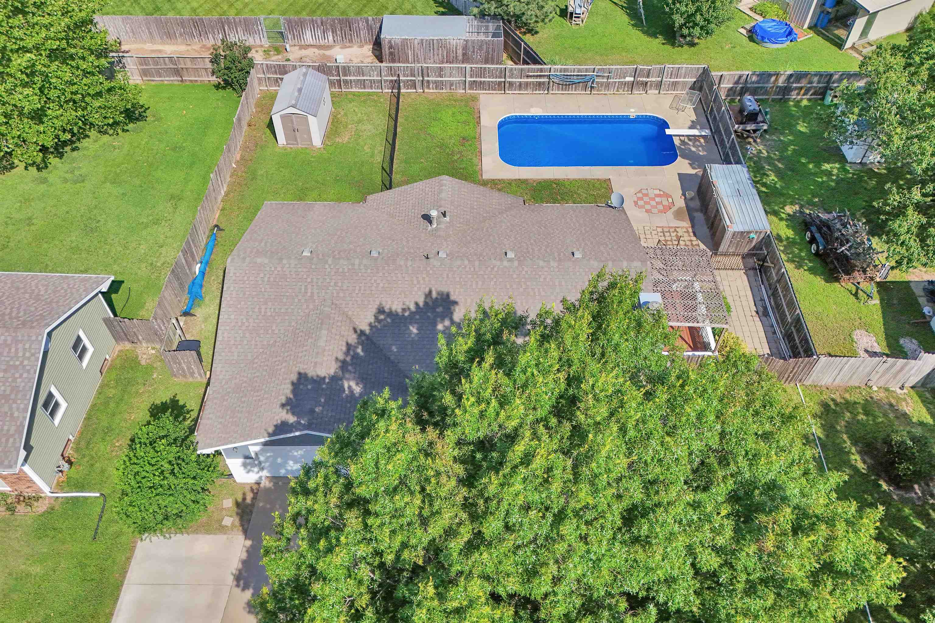 428 Meadowbrook Dr Property Photo 33