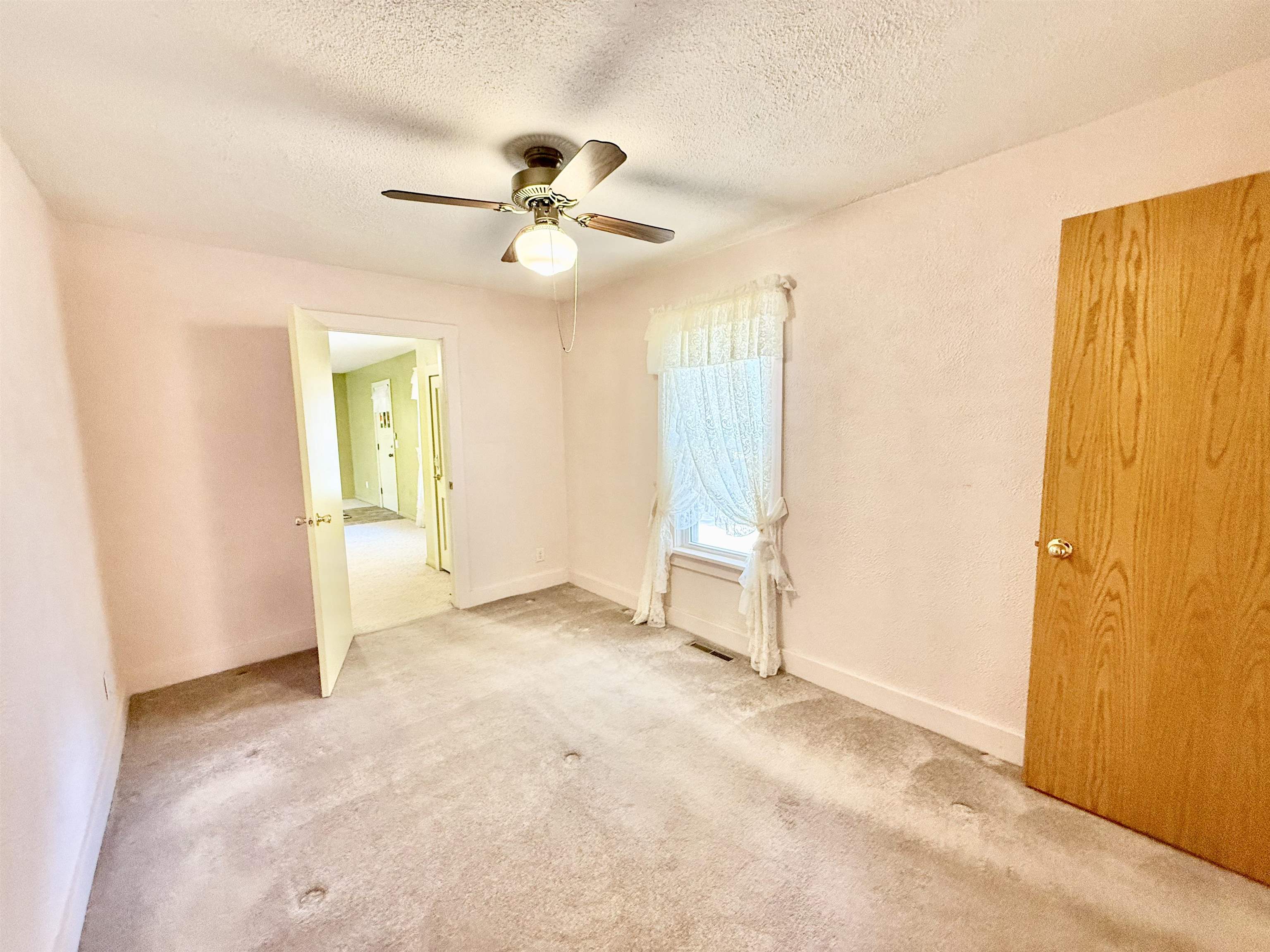 800 Coronado St Property Photo 9
