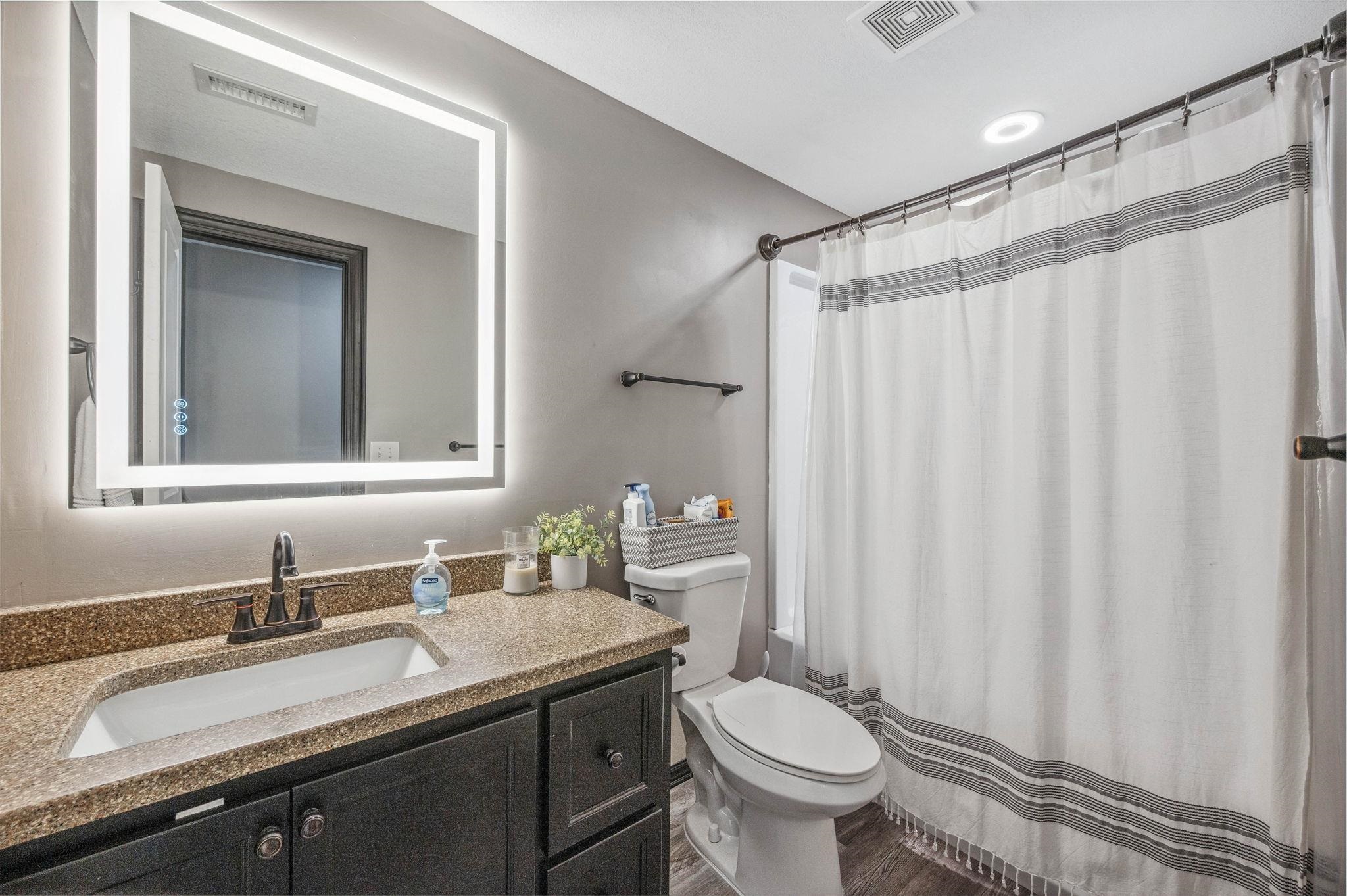 12105 E Clark St Property Photo 25