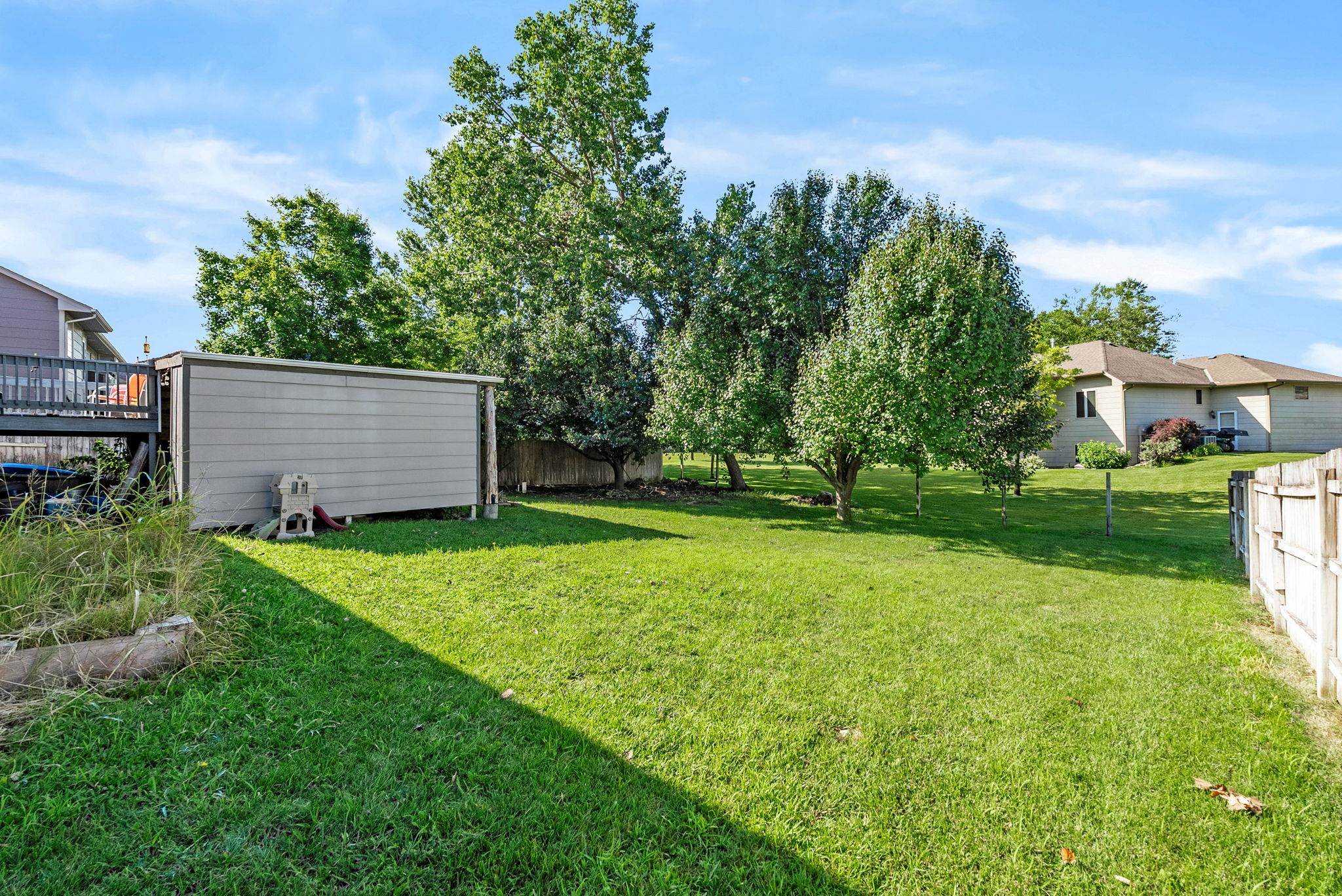 1101 E Rushwood Dr Property Photo 32