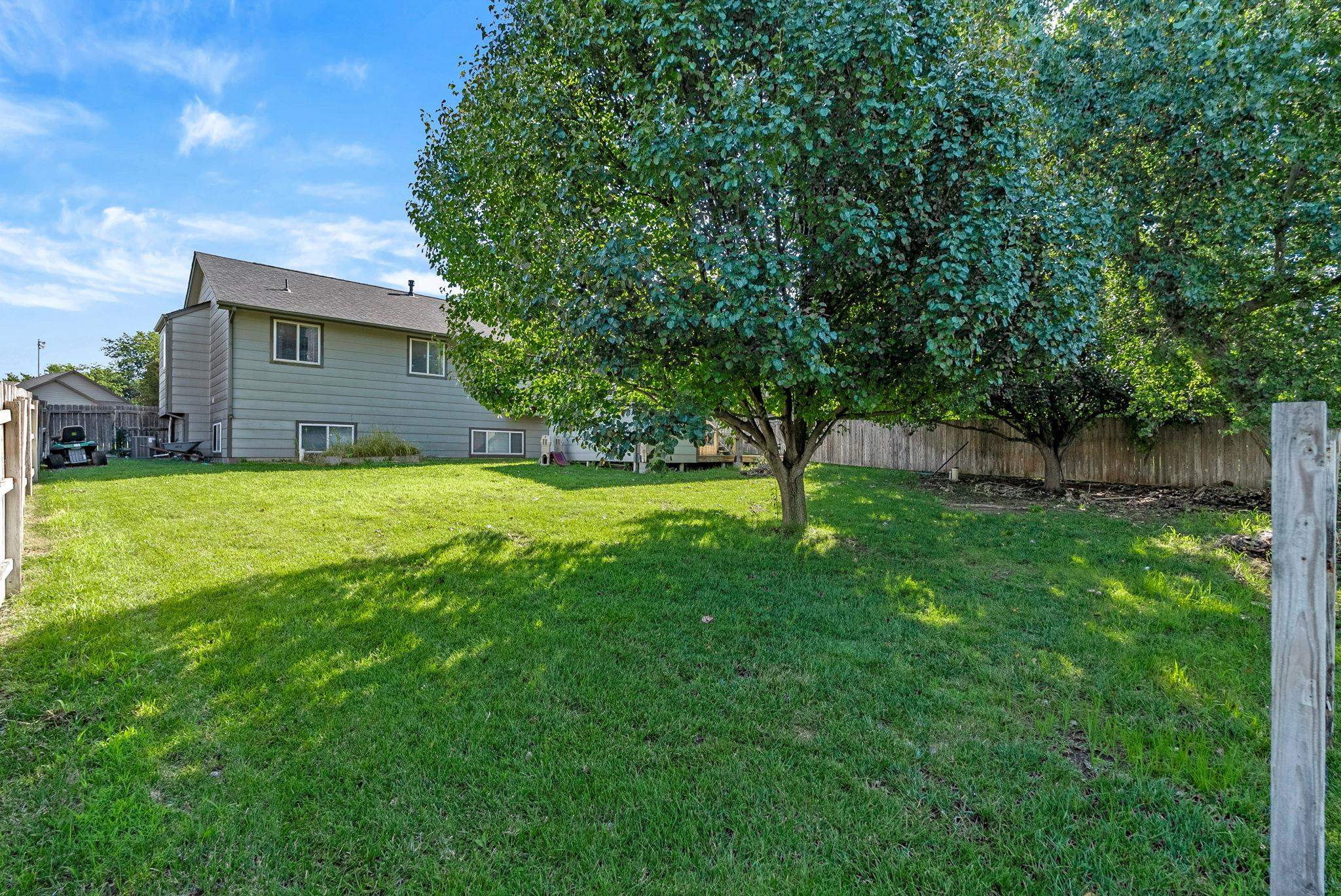 1101 E Rushwood Dr Property Photo 33