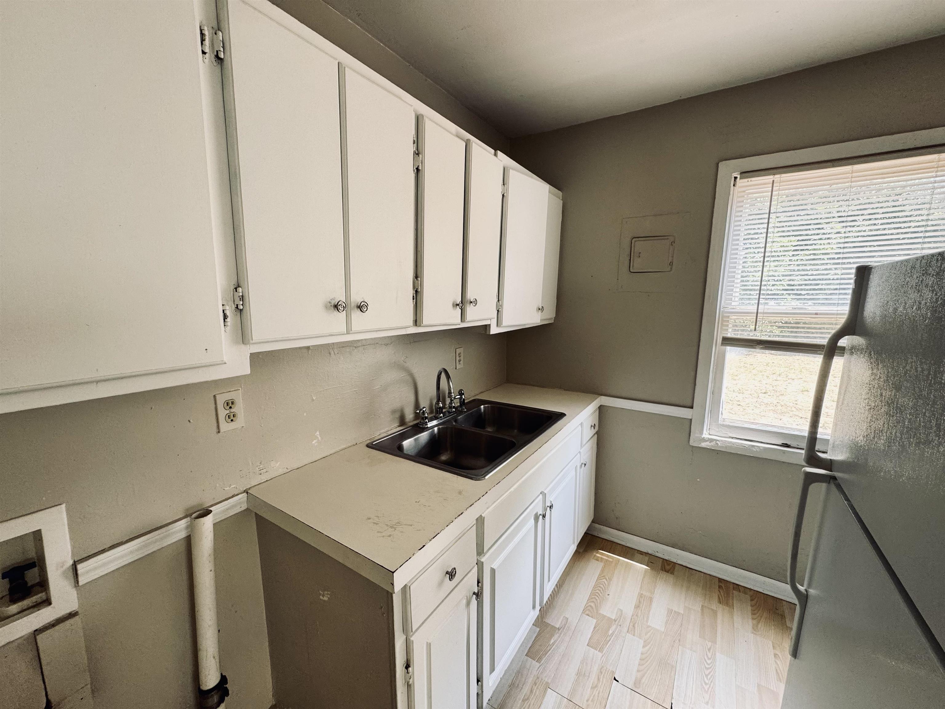 2929 E Idlewild Property Photo 6