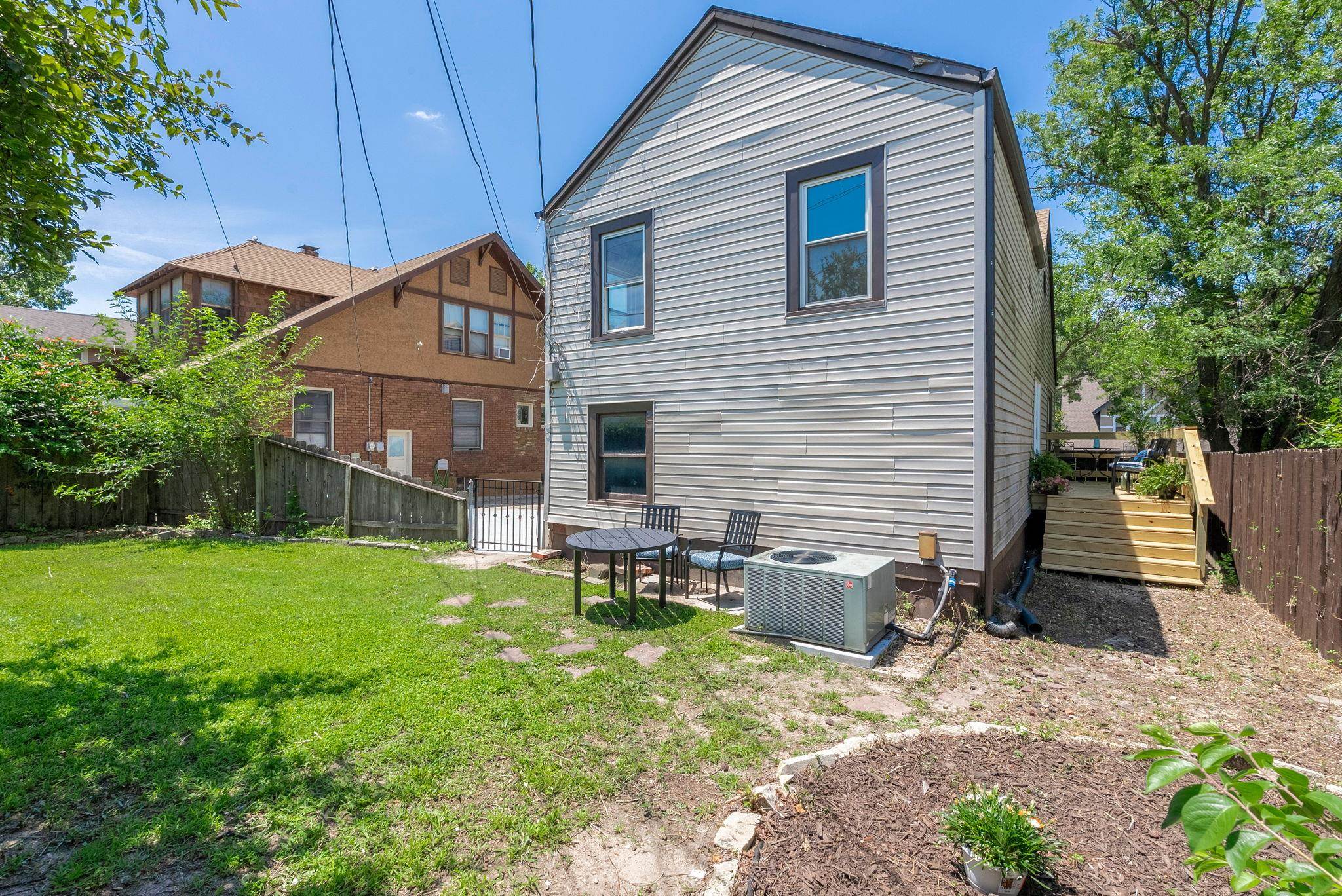 416 N Clifton Ave Property Photo 31