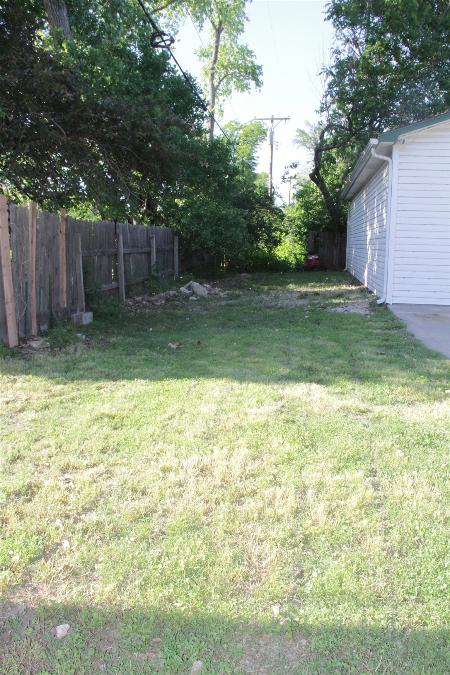 1900 W 45th St S Property Photo 6