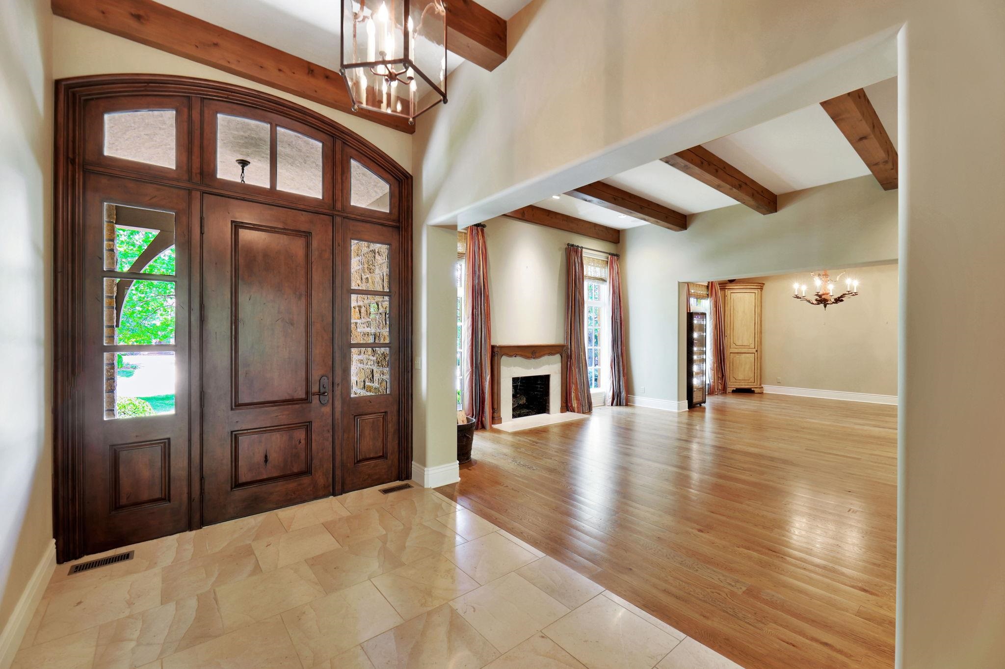 320 E Flint Hills National Ct Property Photo 4