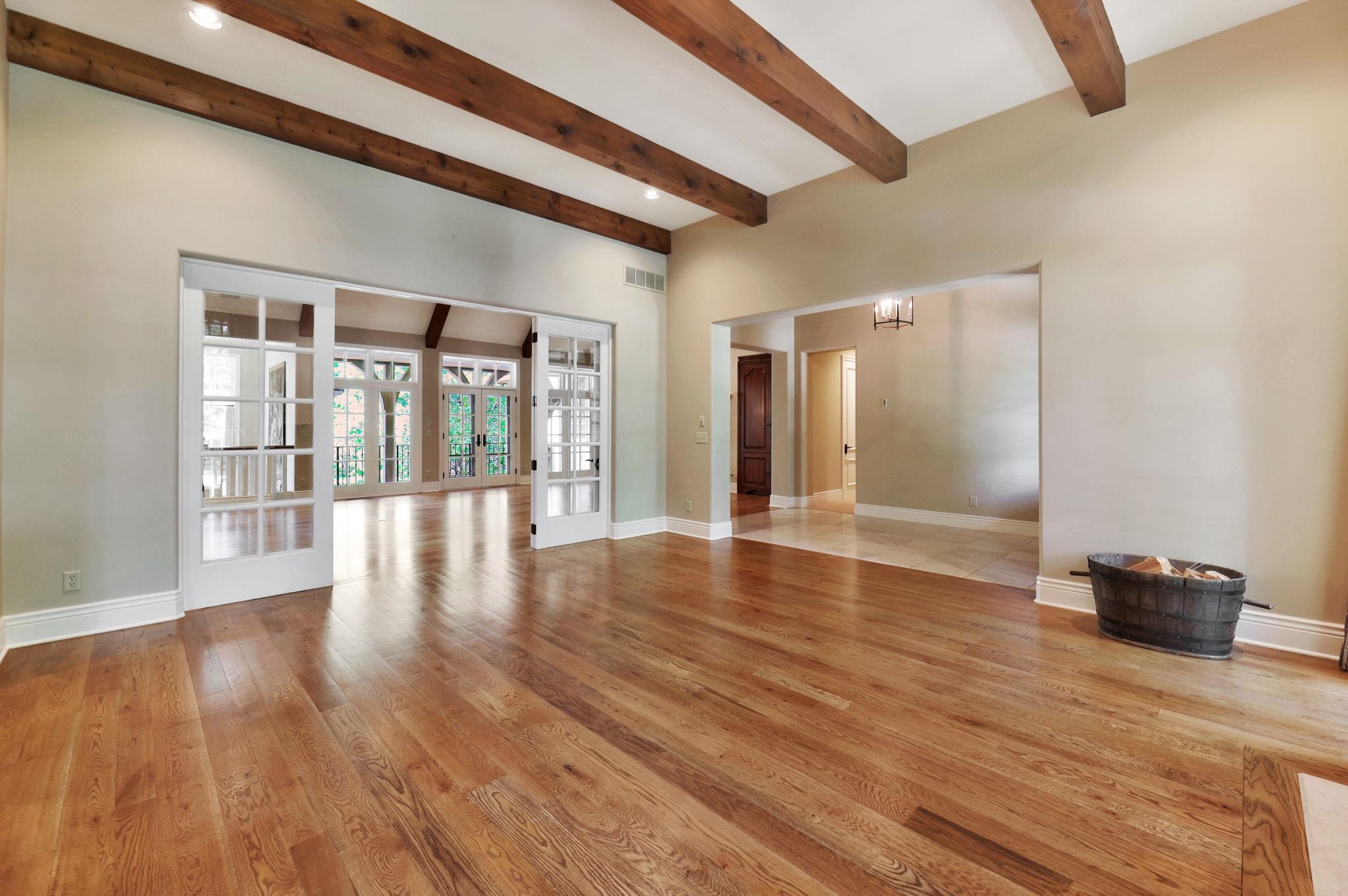 320 E Flint Hills National Ct Property Photo 6