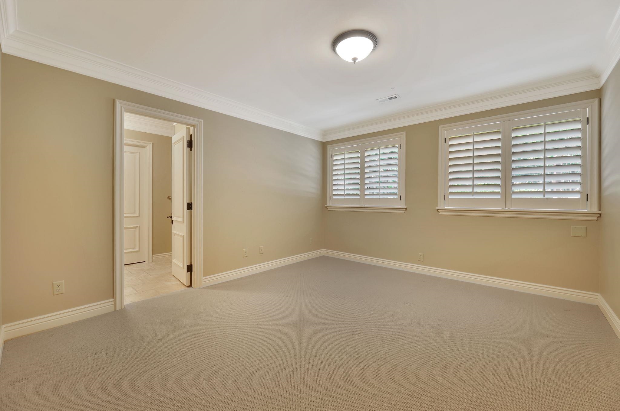 320 E Flint Hills National Ct Property Photo 29