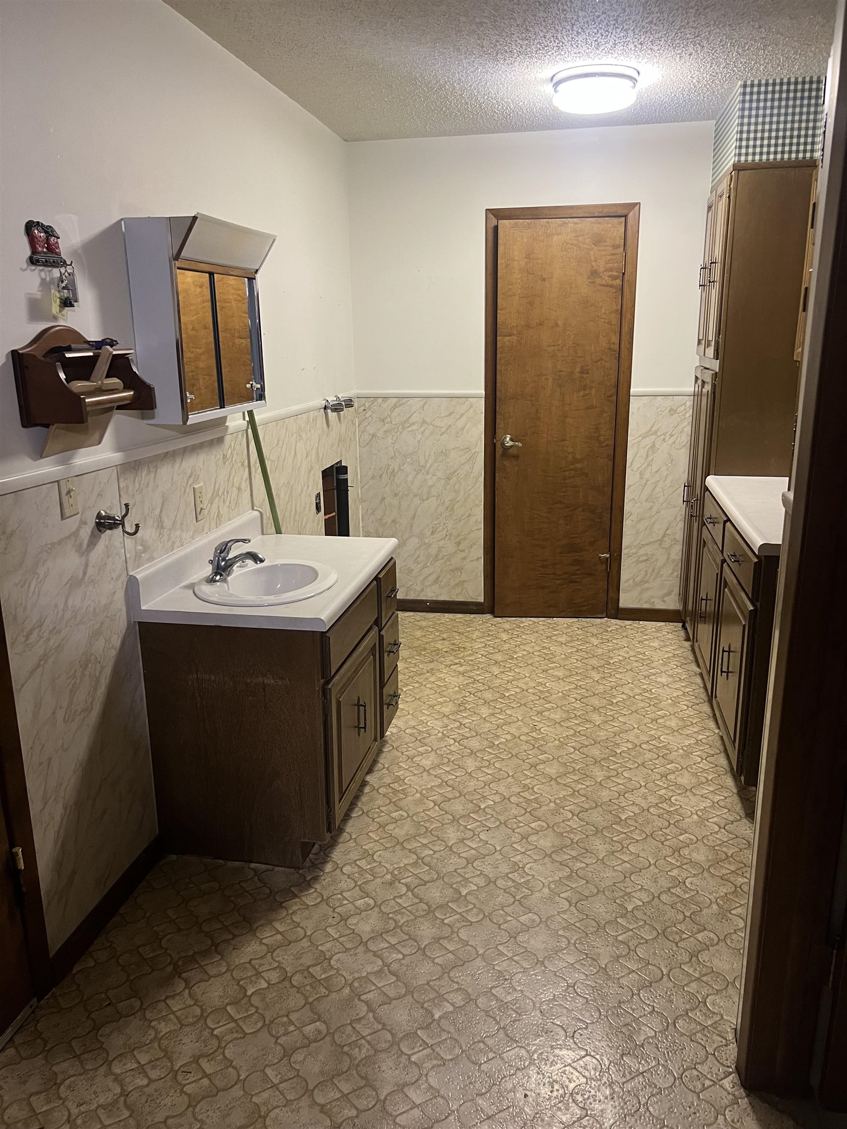 1616 Ash St Property Photo 12