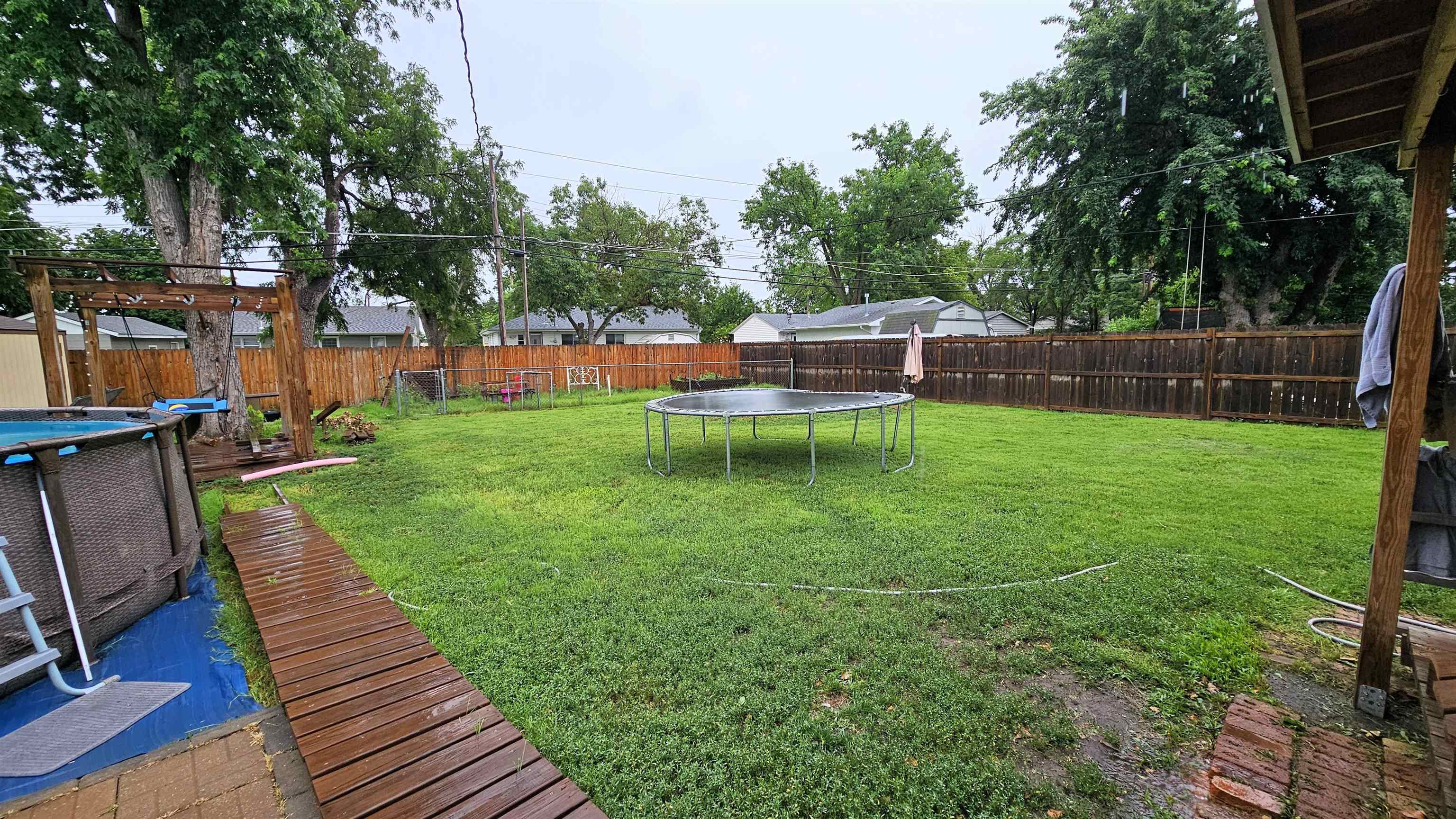 1827 Page Ave Property Photo 11