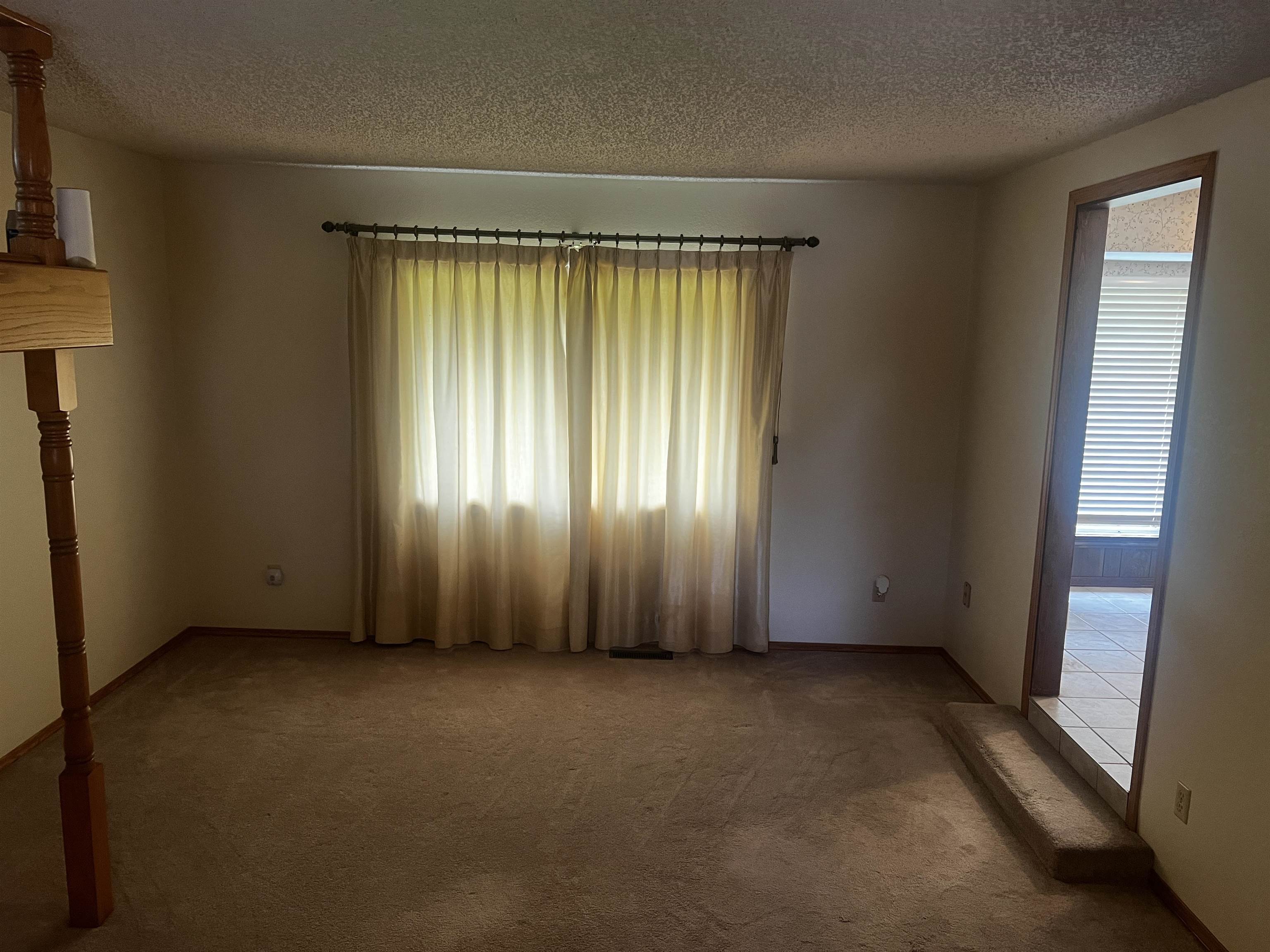 1605 Mullins Way Property Photo 11