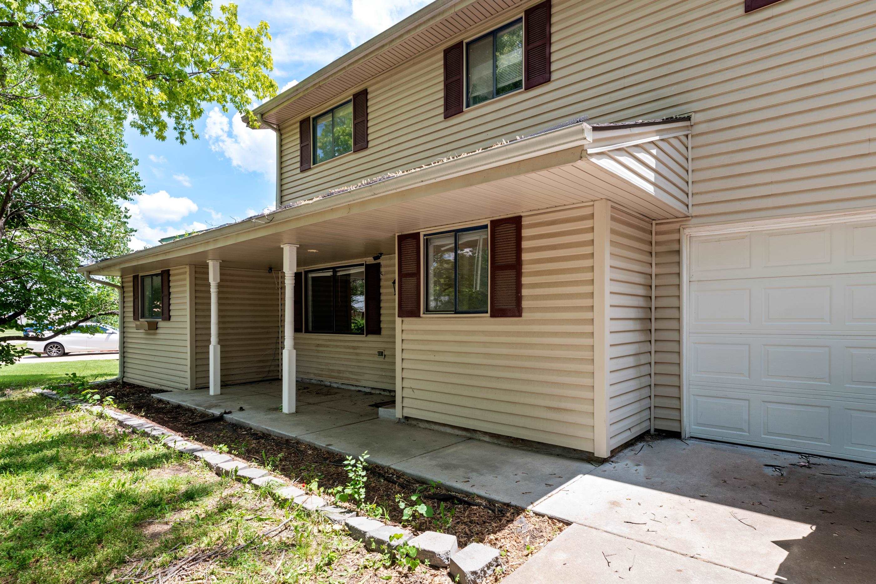 519 Renee Dr Property Photo 3