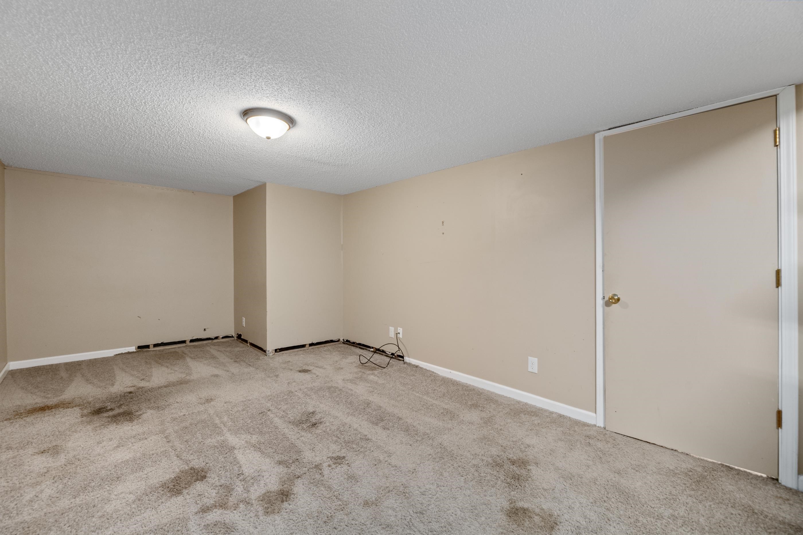 519 Renee Dr Property Photo 20