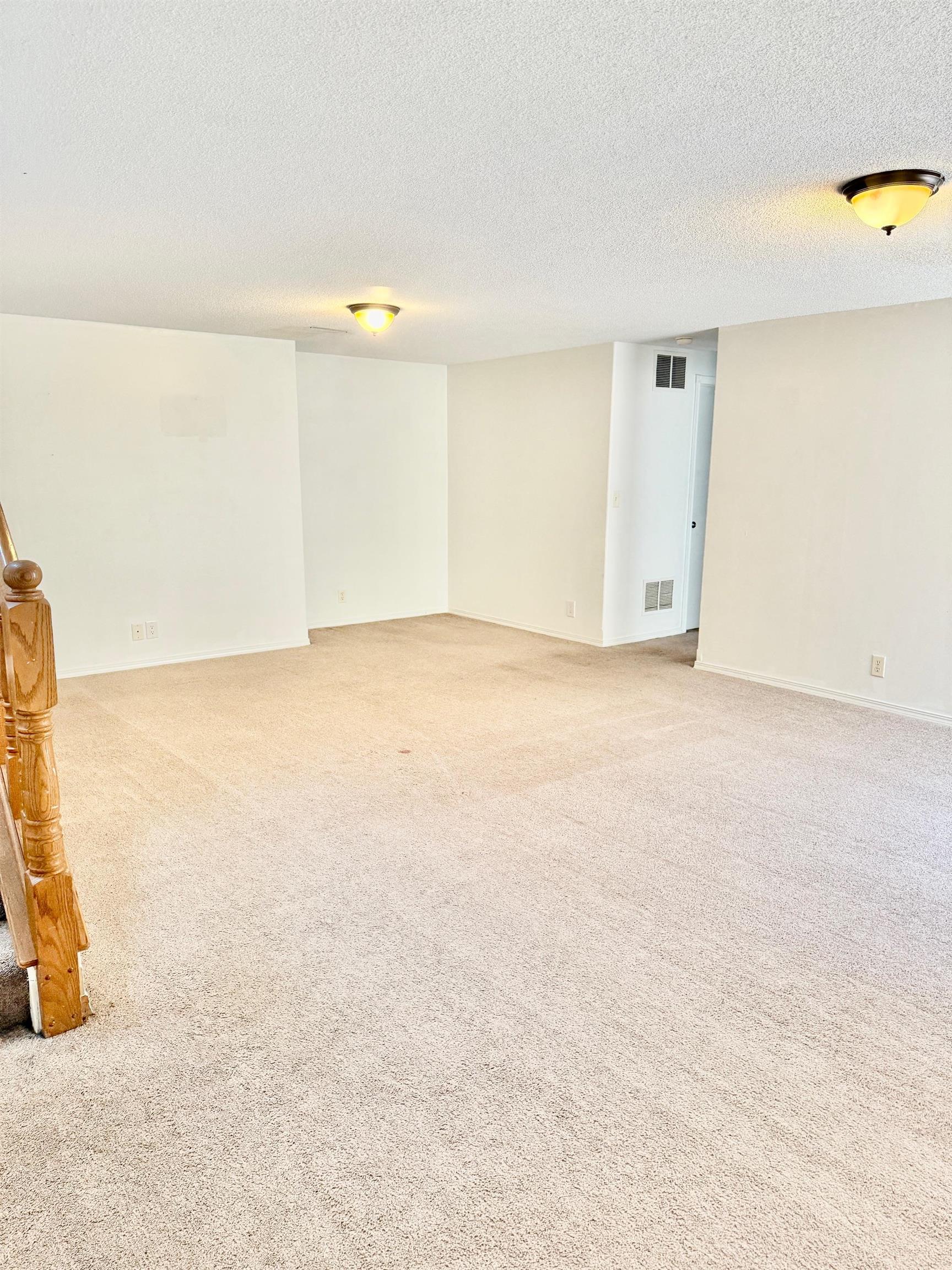 2106 E Summerset St Property Photo 19