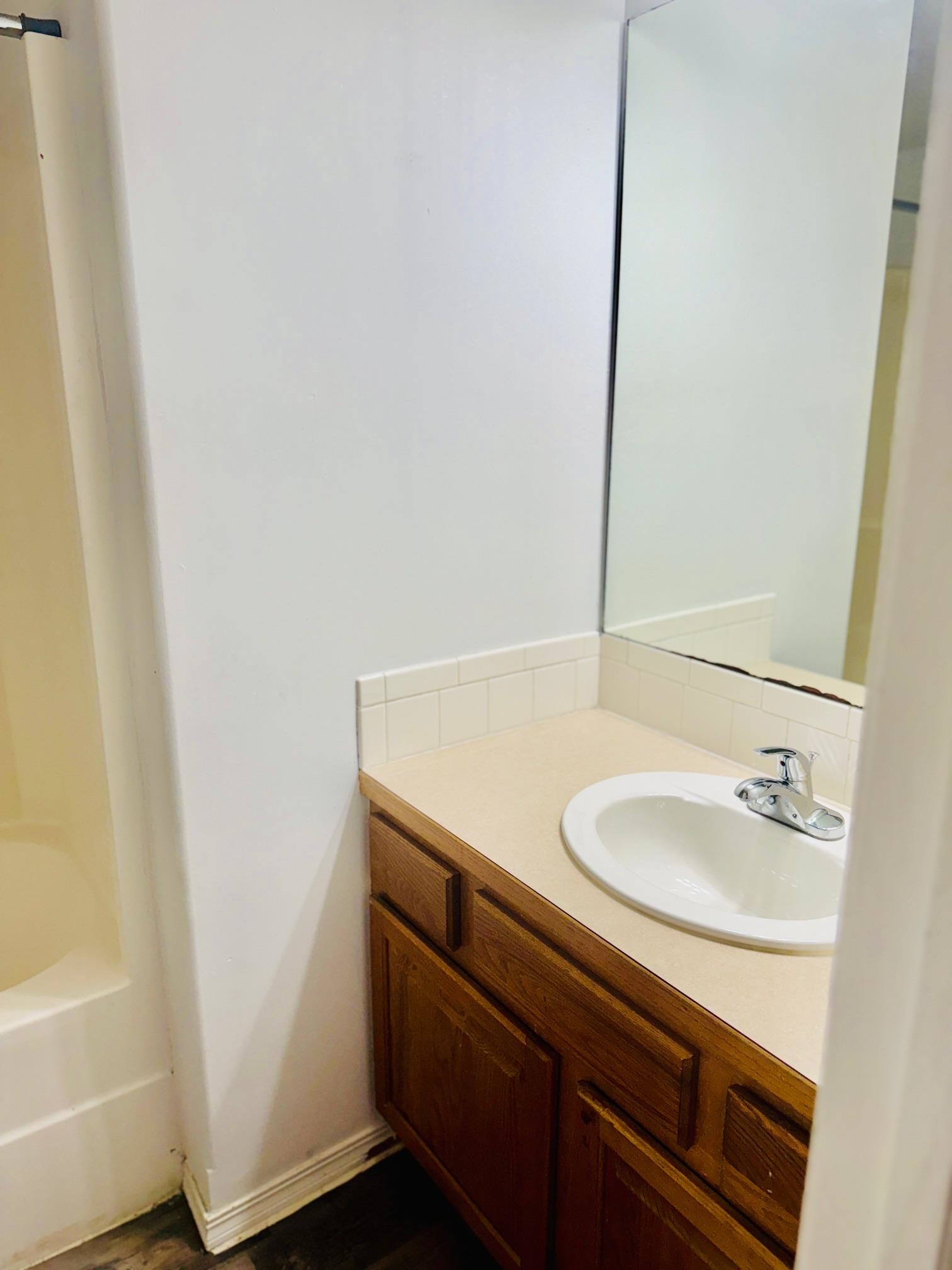 2106 E Summerset St Property Photo 23