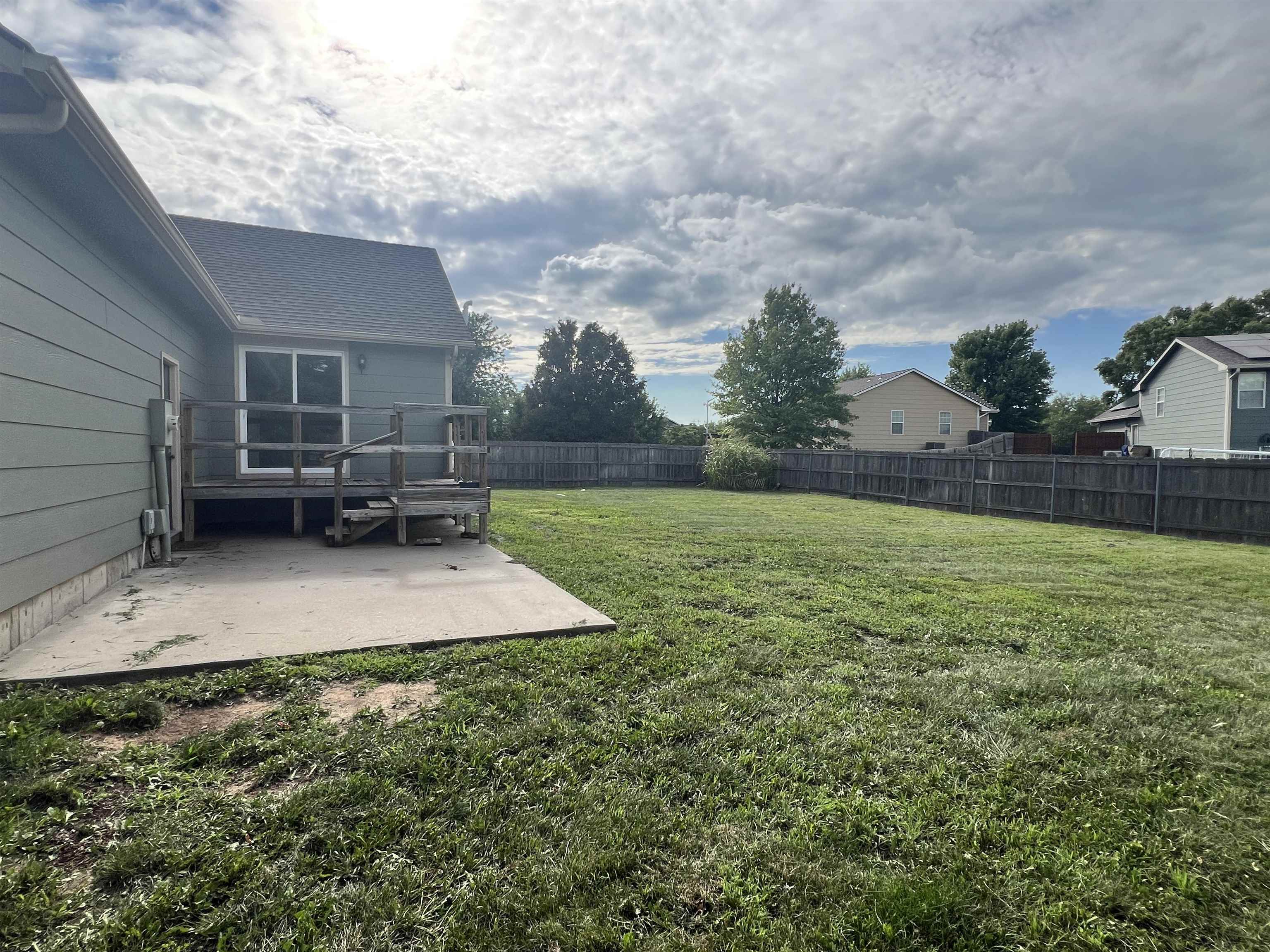 2106 E Summerset St Property Photo 35