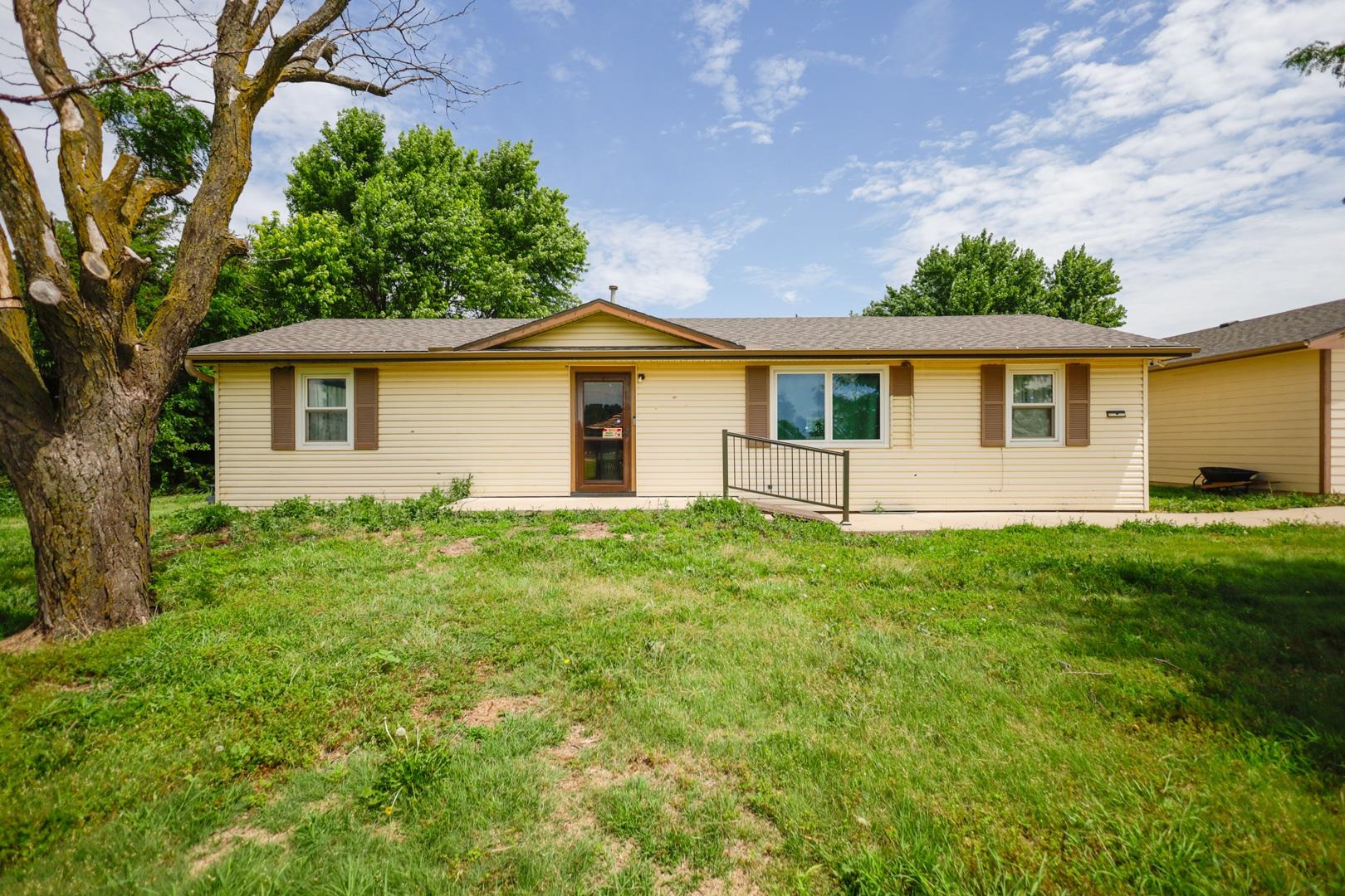 16506 W Hwy 42 Property Photo 1