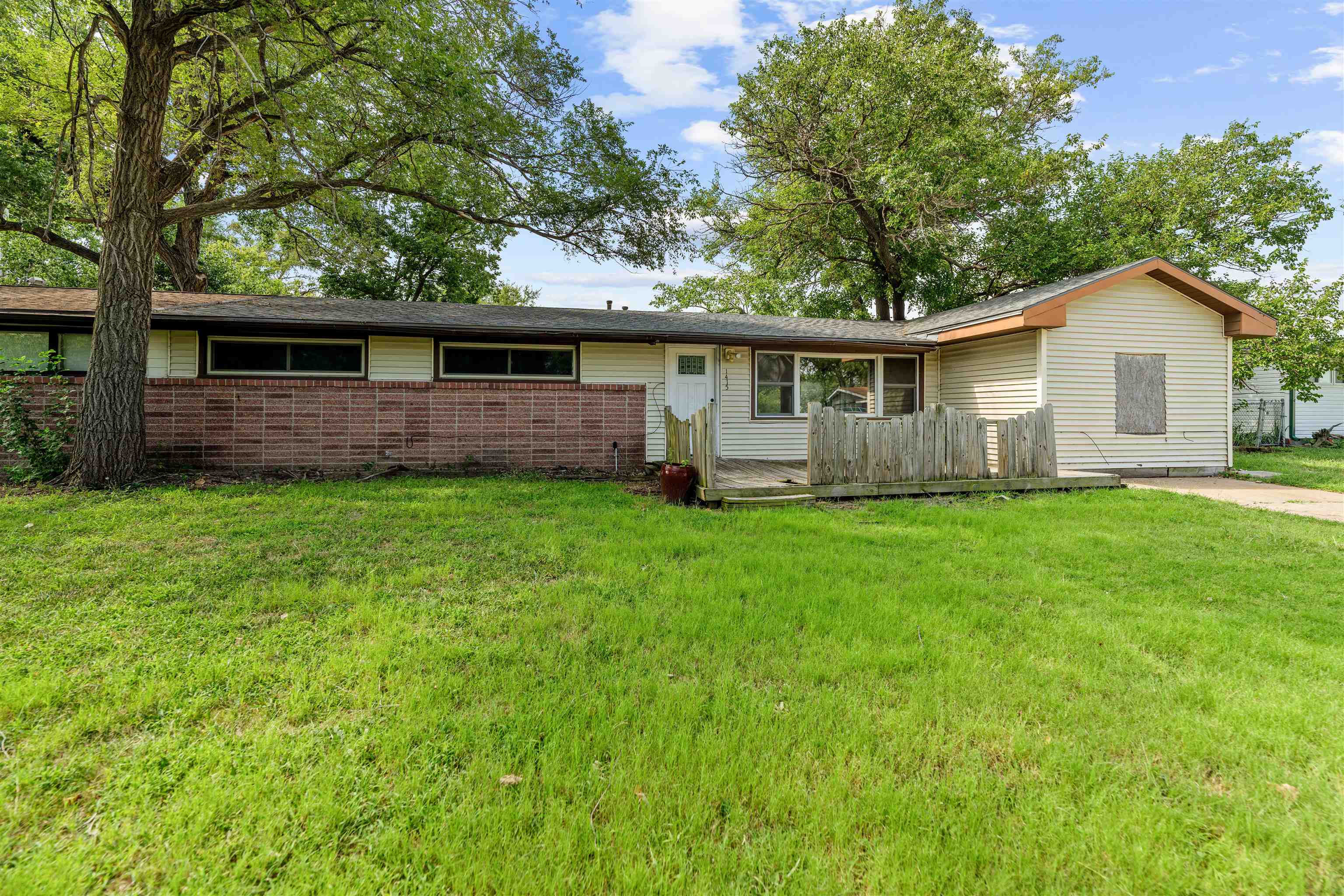 1415 Brittany Ave Property Photo 1