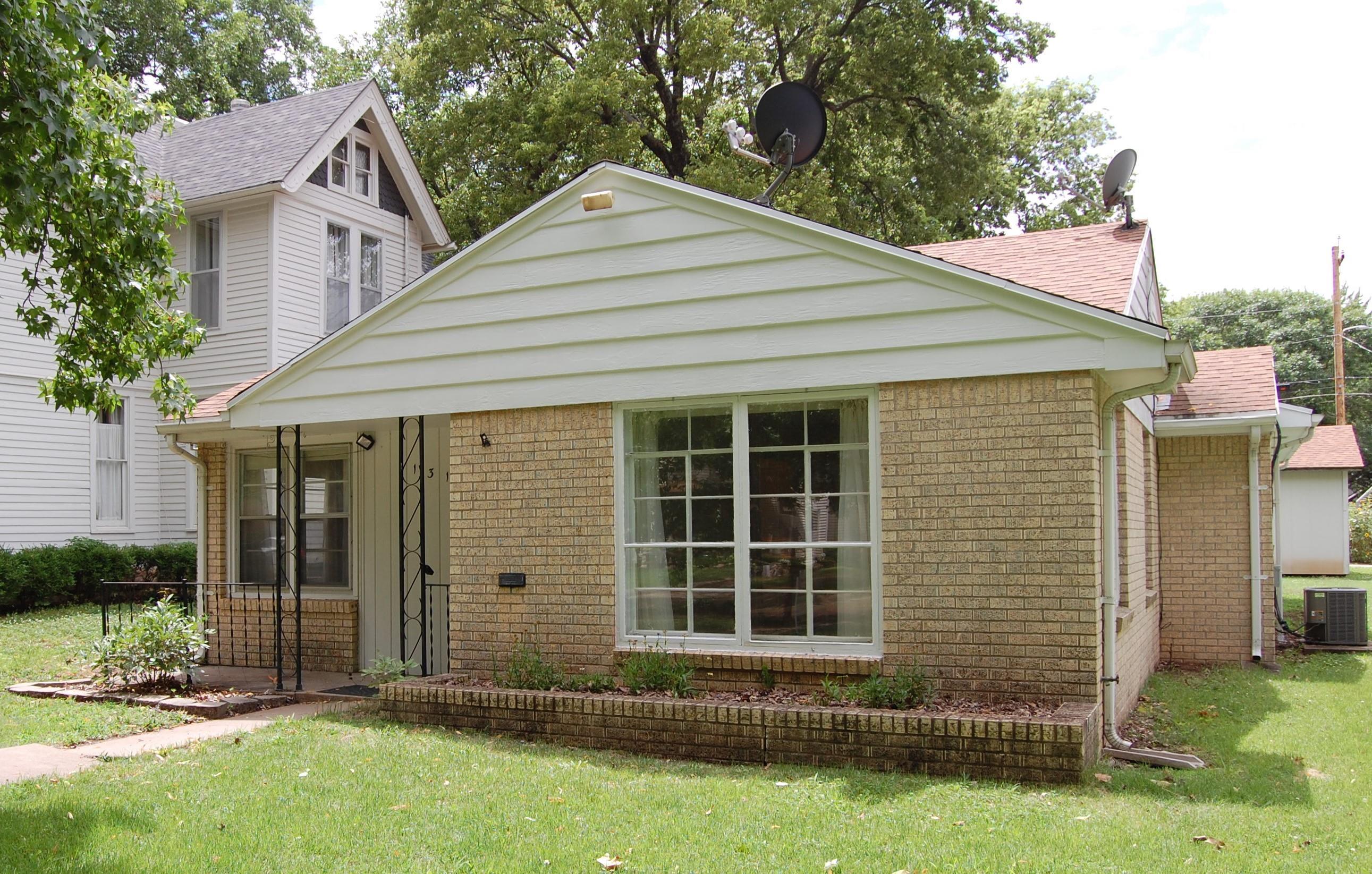 1311 Loomis St Property Photo