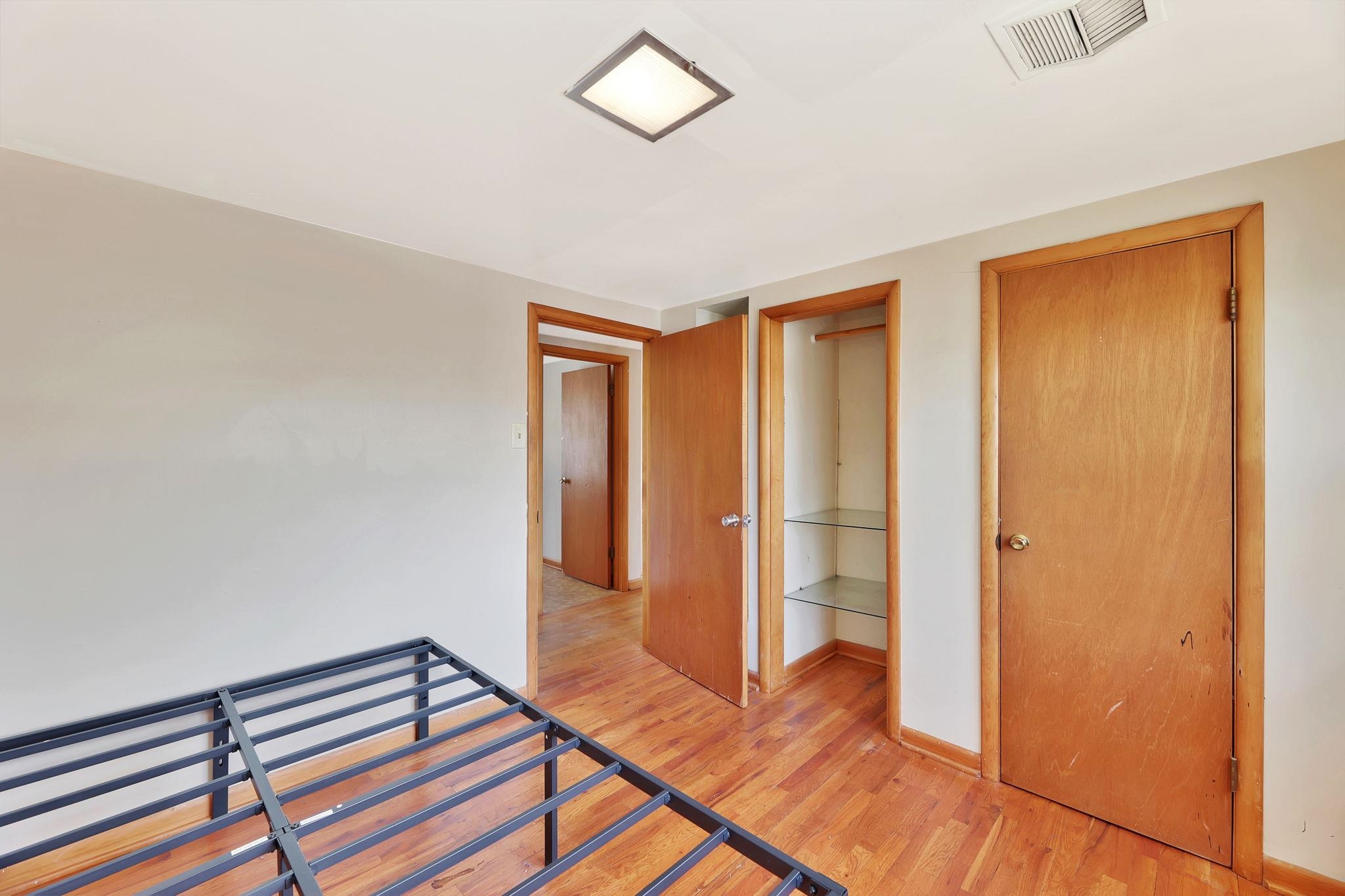813 Race St Property Photo 18