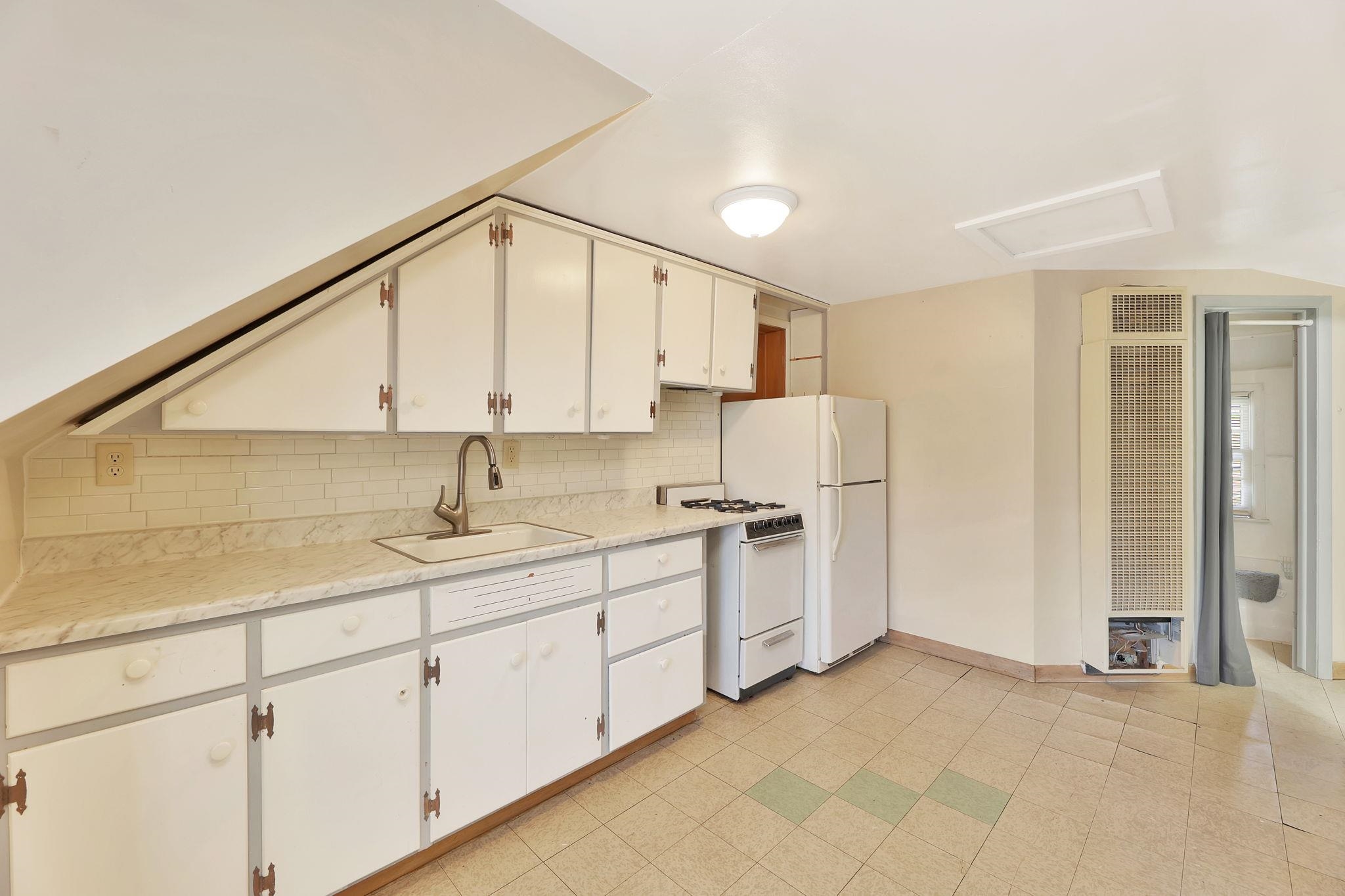 813 Race St Property Photo 21