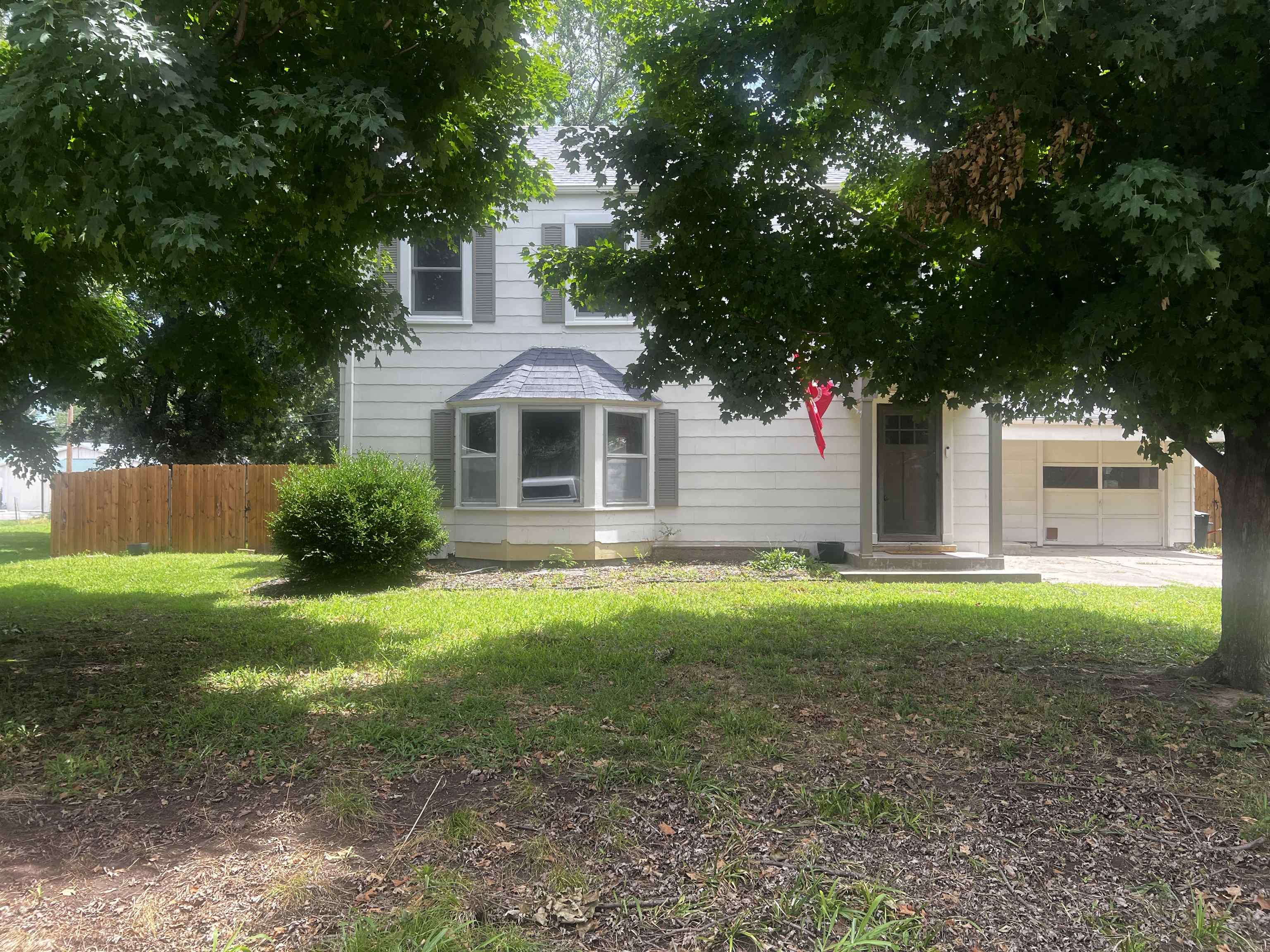 1322 N 4 Property Photo 1