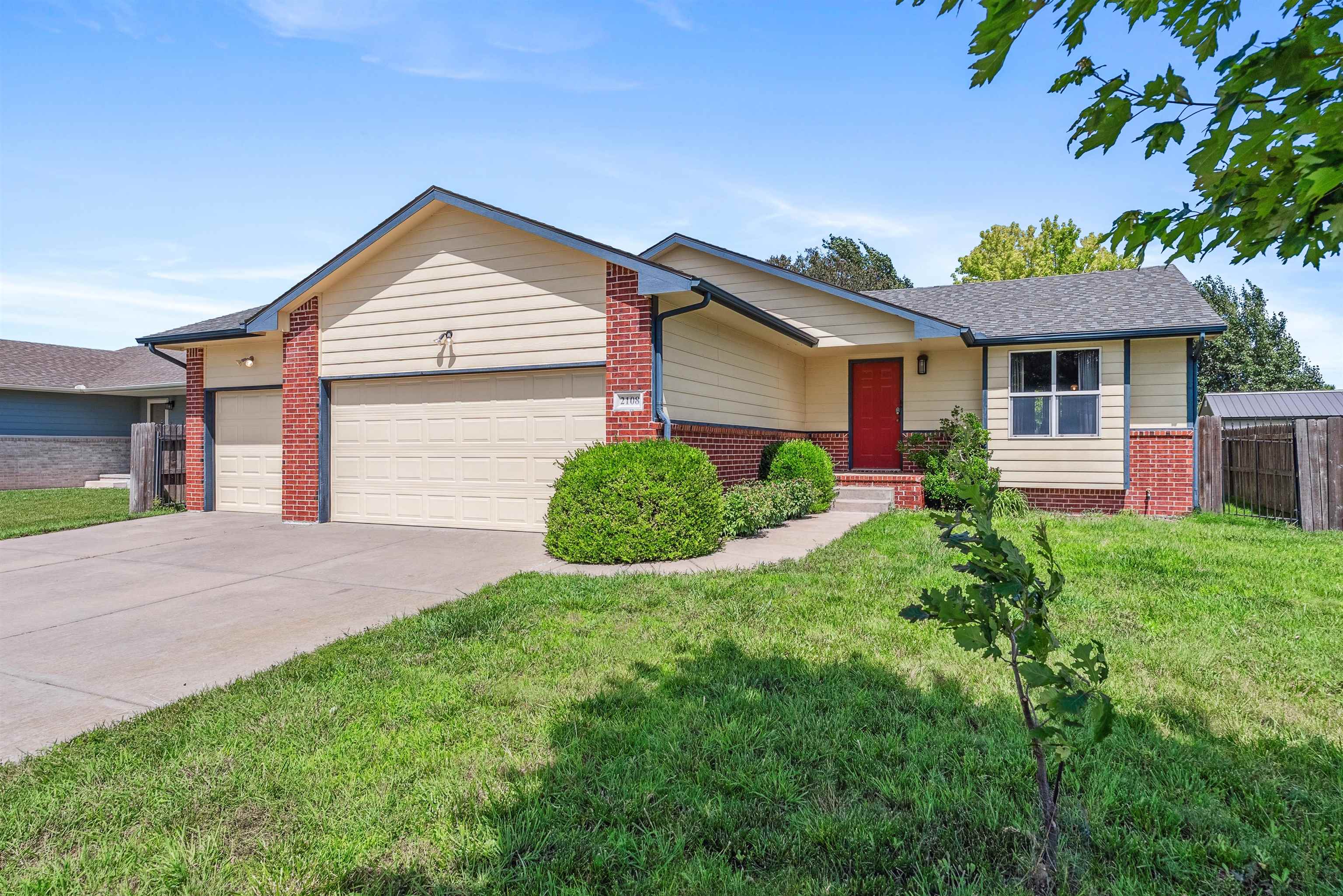 2108 Paddington Ave. Property Photo 1