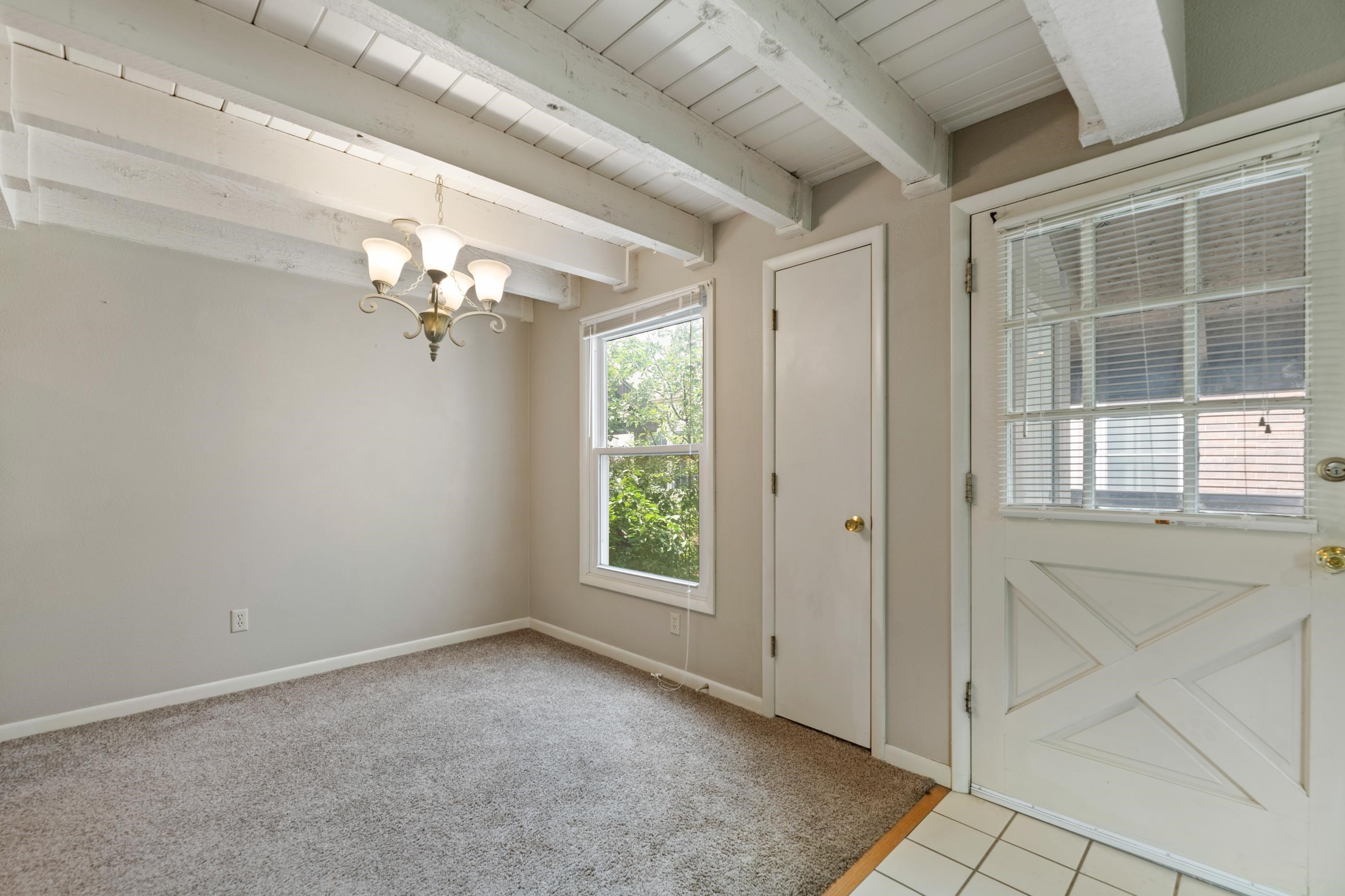 1450 S Webb Rd #520 Property Photo 7