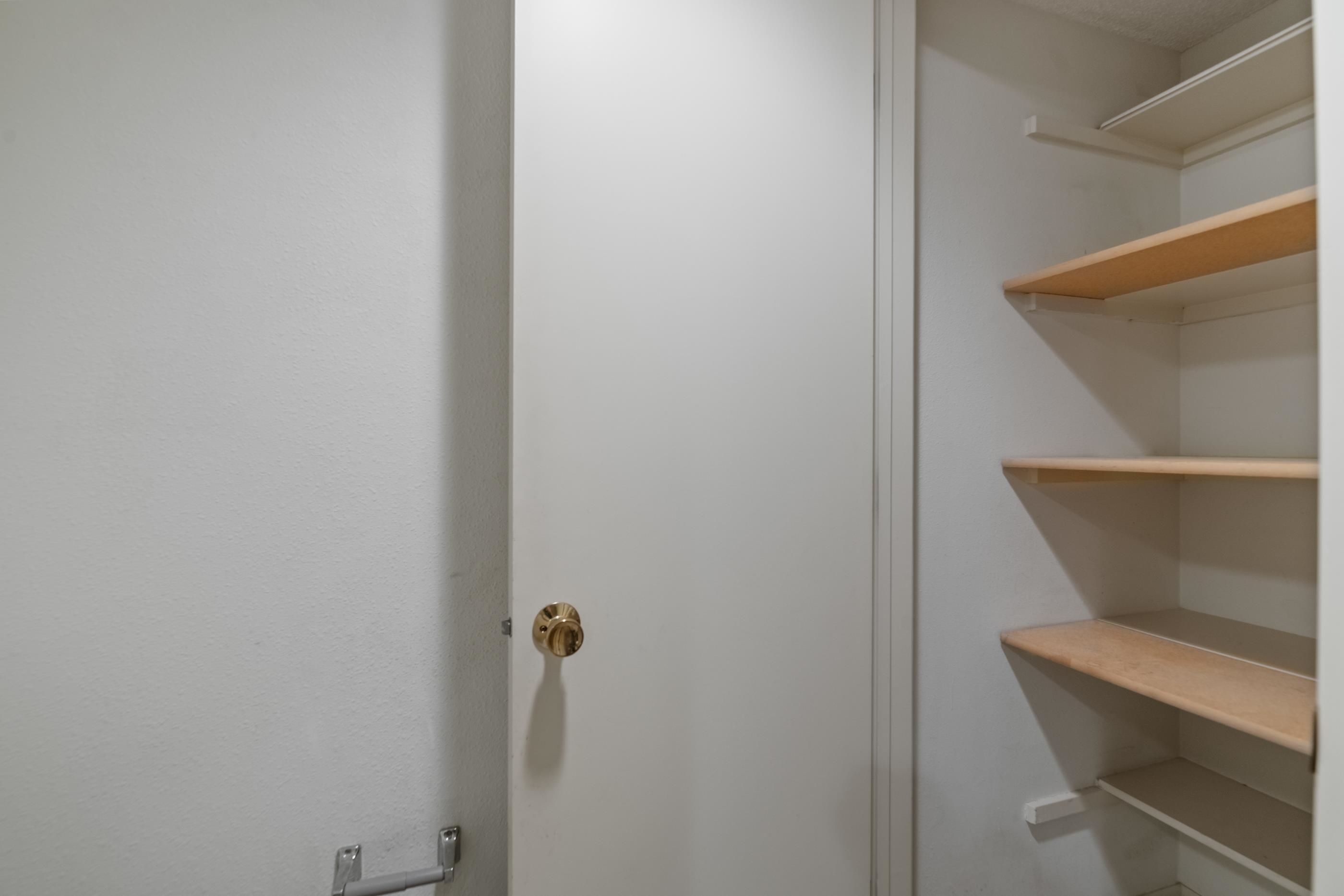 1450 S Webb Rd #520 Property Photo 14