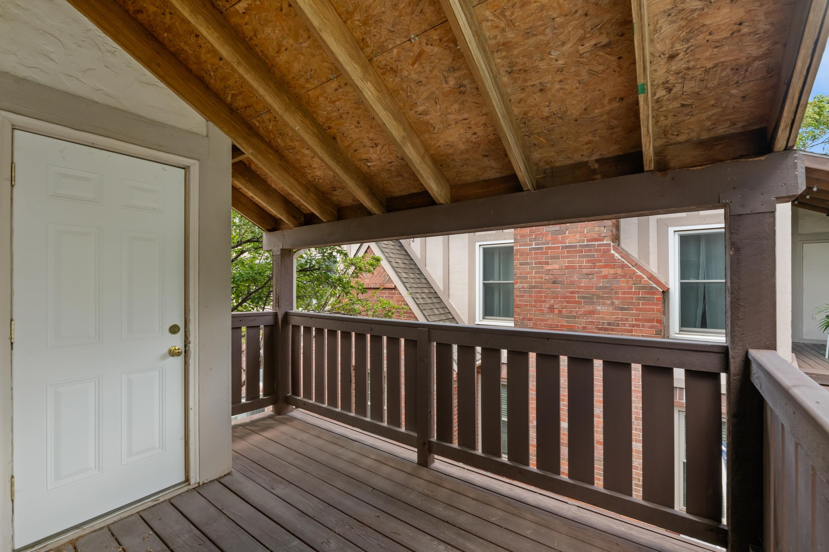 1450 S Webb Rd #520 Property Photo 28