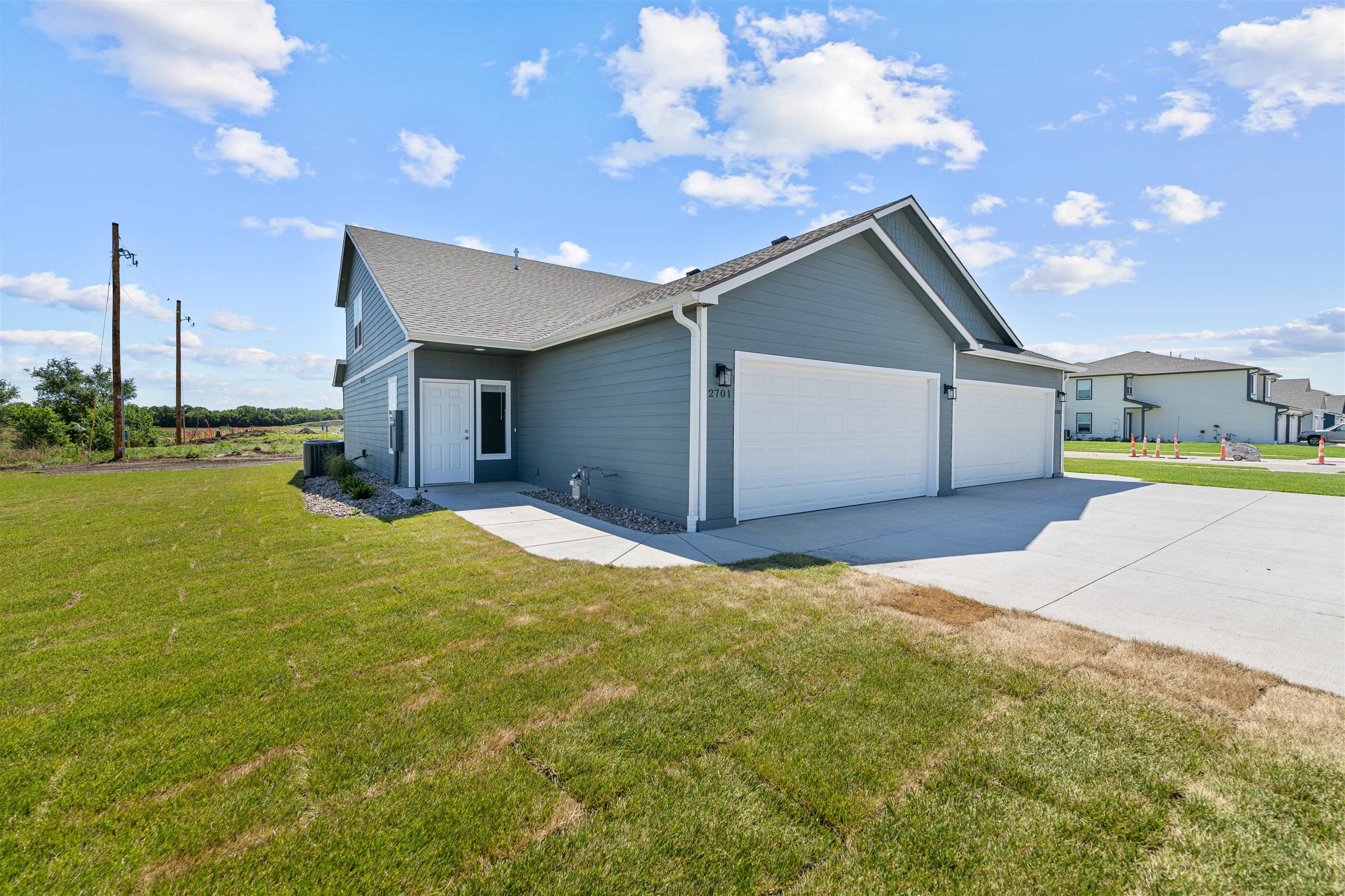 2701 Tim Rogers Ln Property Photo 1