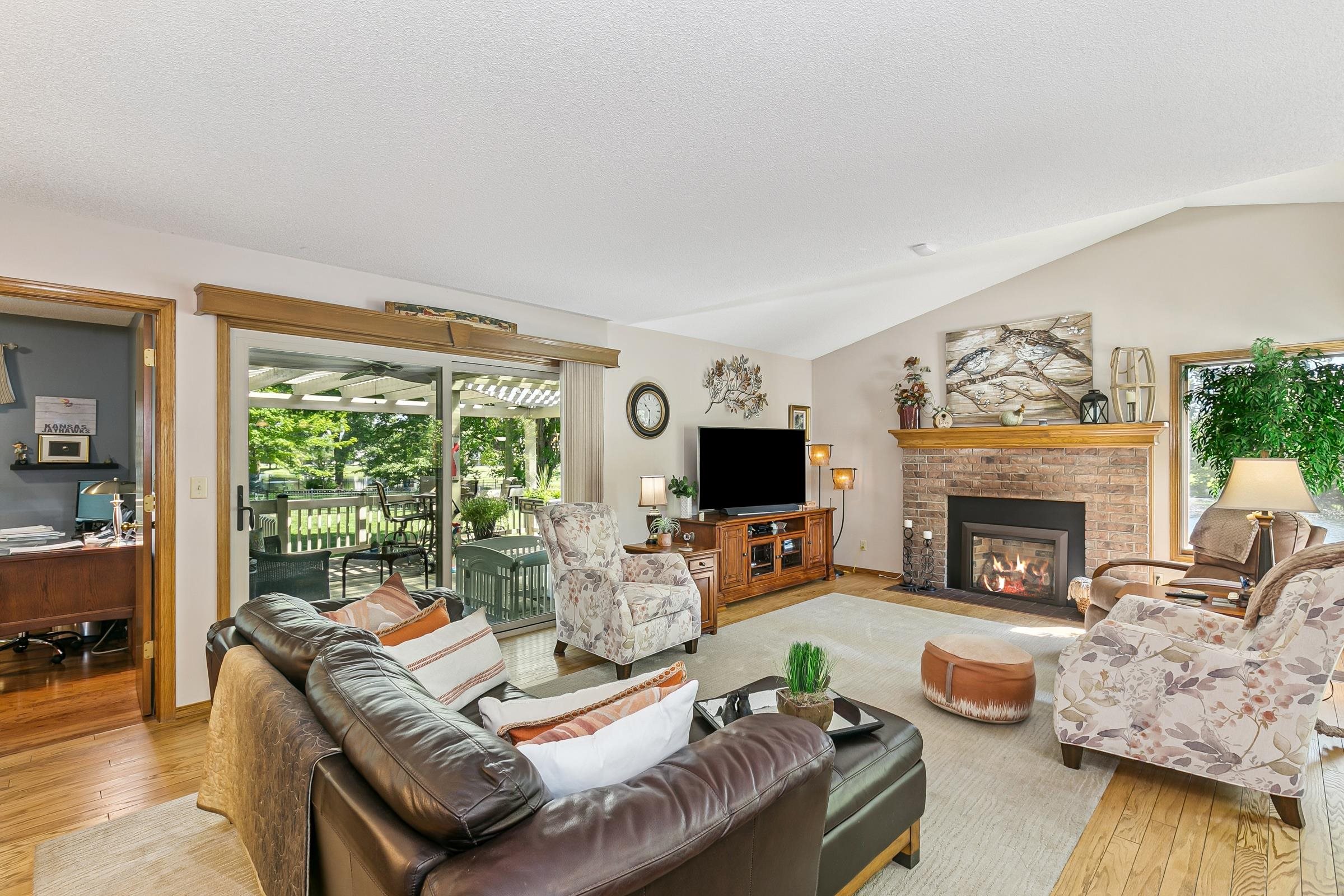 522 N Bay Country St Property Photo 16