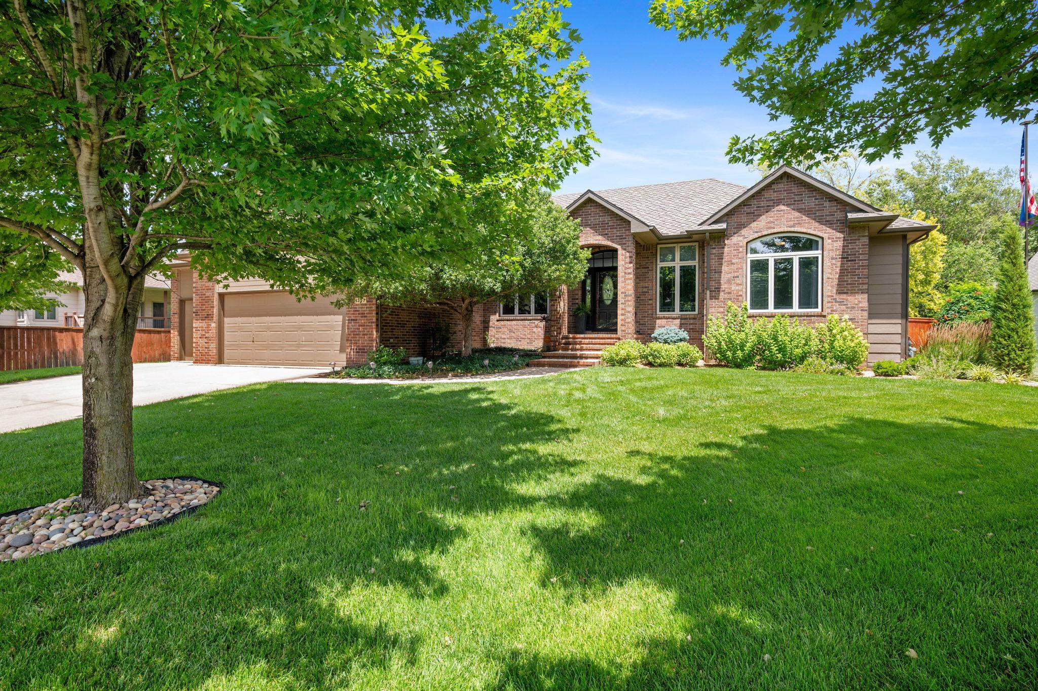 1357 N Hickory Creek Ct Property Photo 1