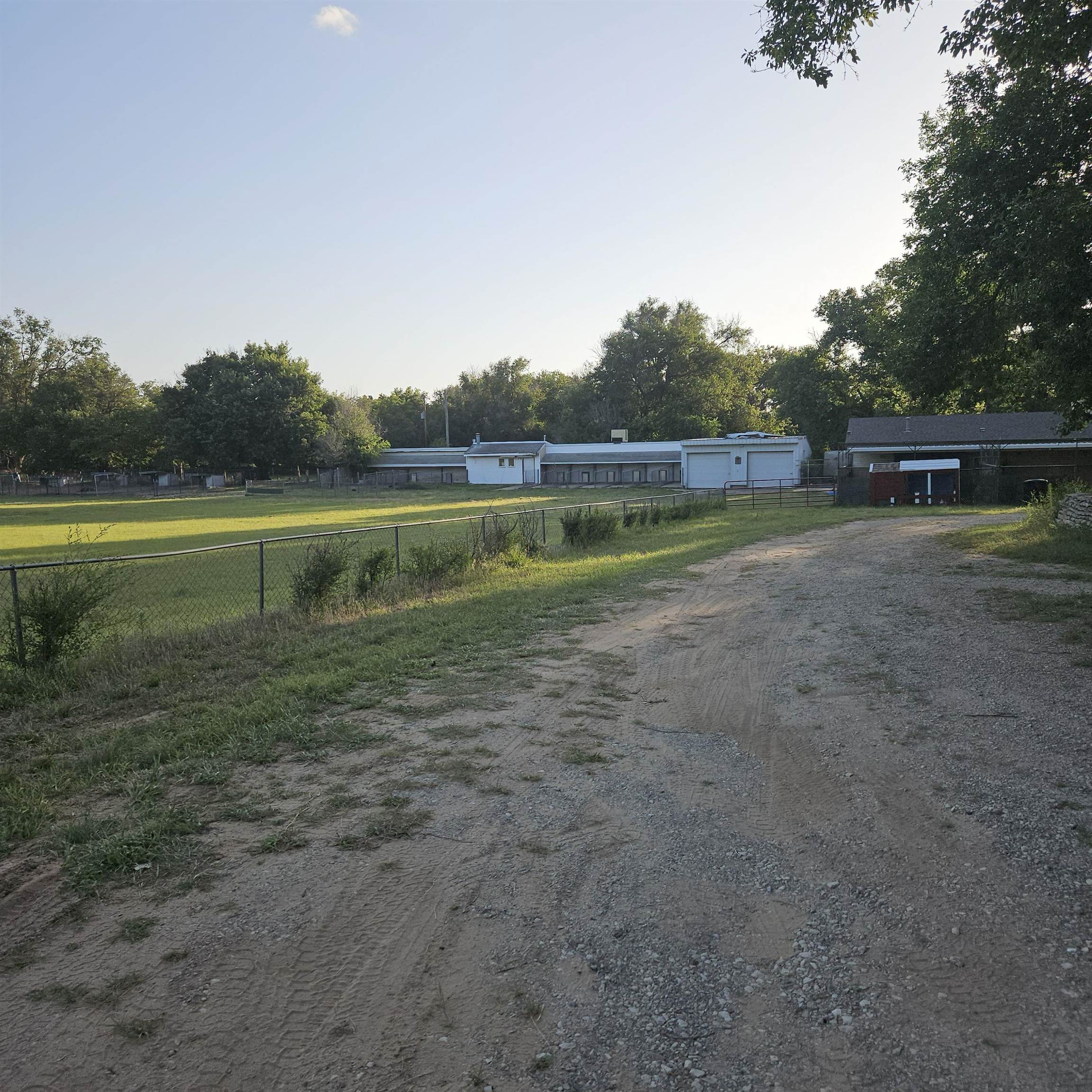 516 2225 Ln Property Photo 28