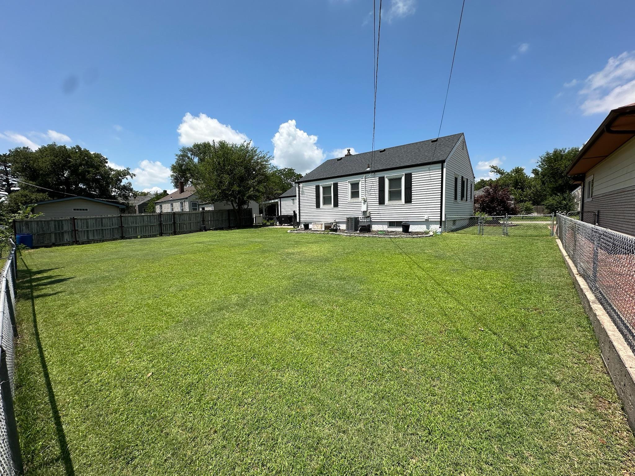 2509 Shawnee Dr Property Photo 23