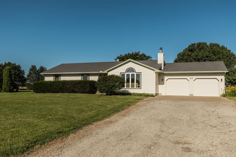 220 S Brenda Ln Property Image