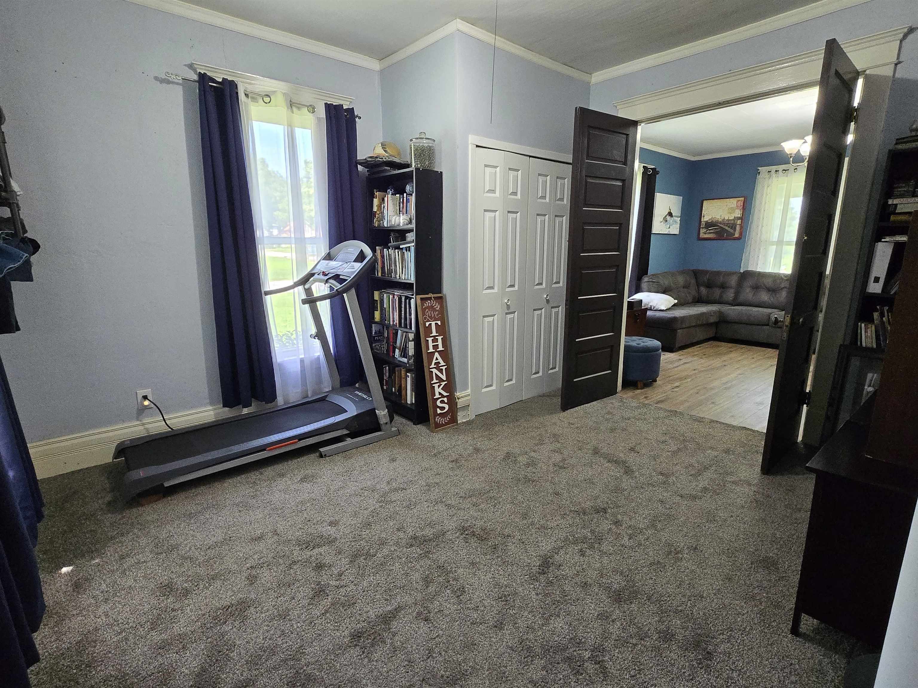 325 N Lincoln St Property Photo 12