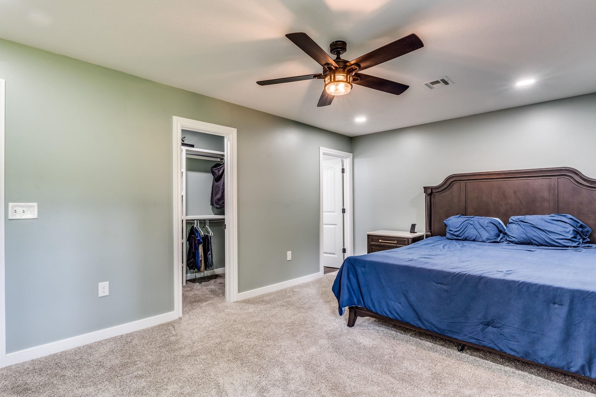 525 N Green Property Photo 16