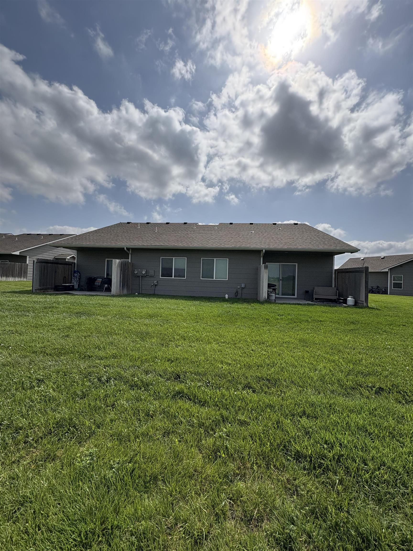 2805-2807 W 55th Ct N Property Photo 10