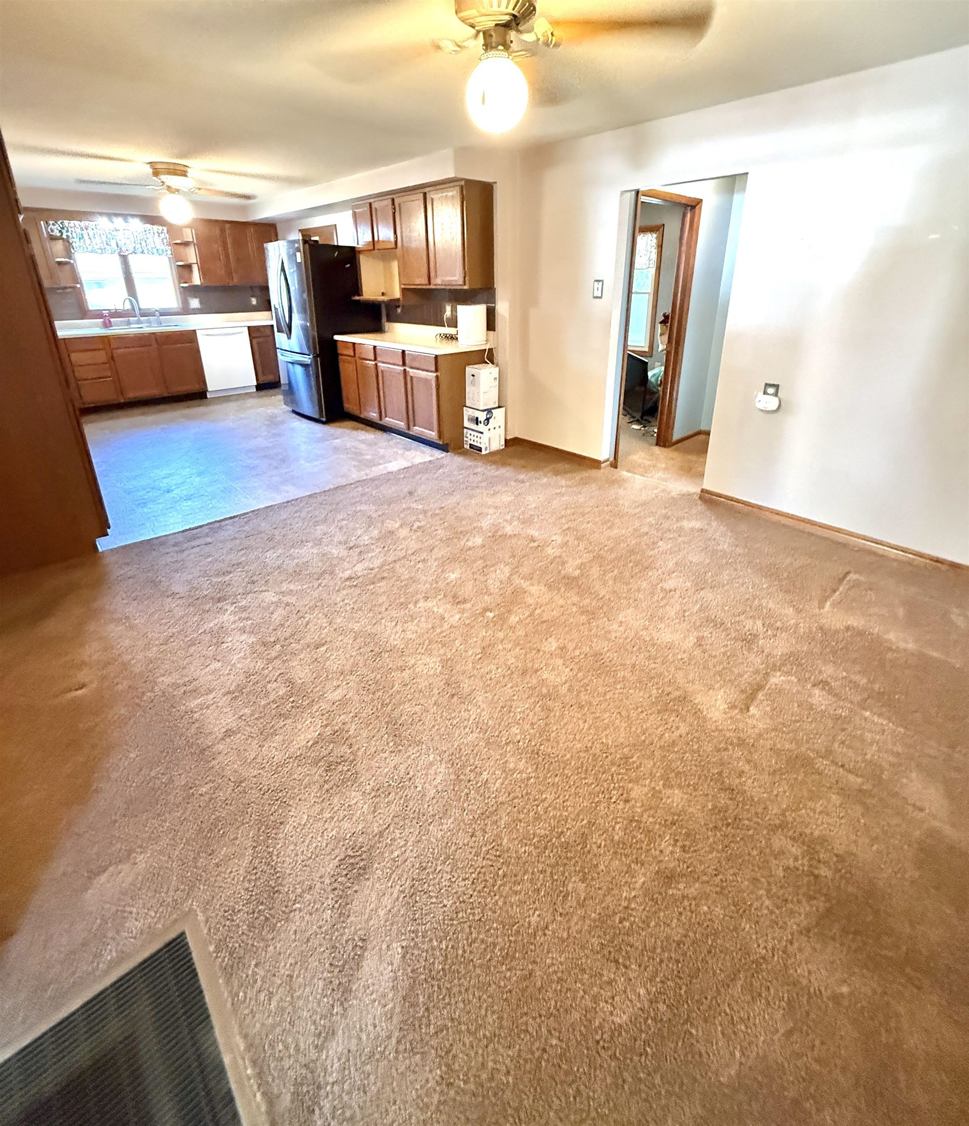 904 Ash Property Photo 8