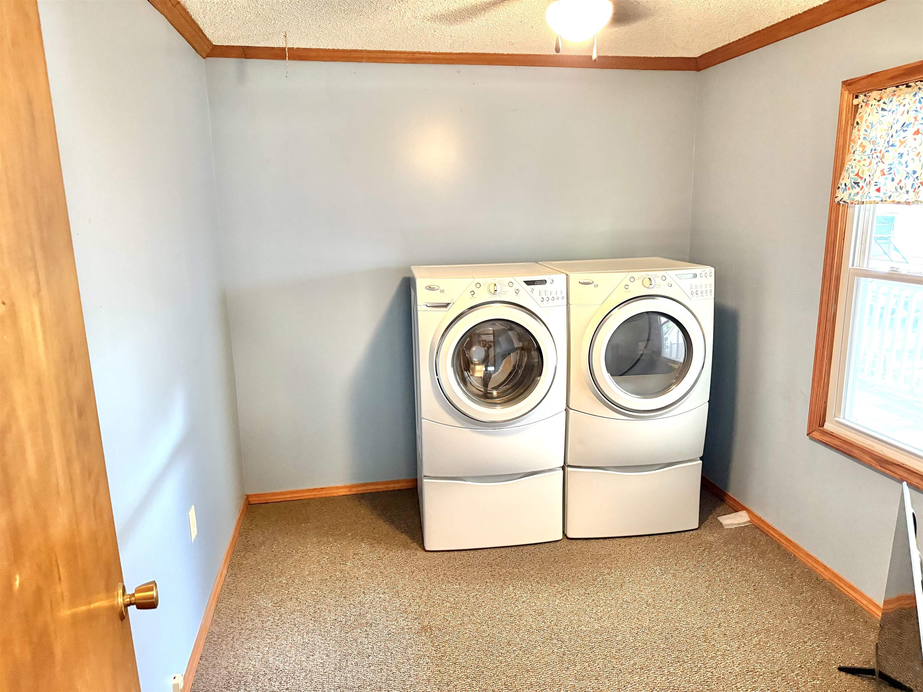 904 Ash Property Photo 23