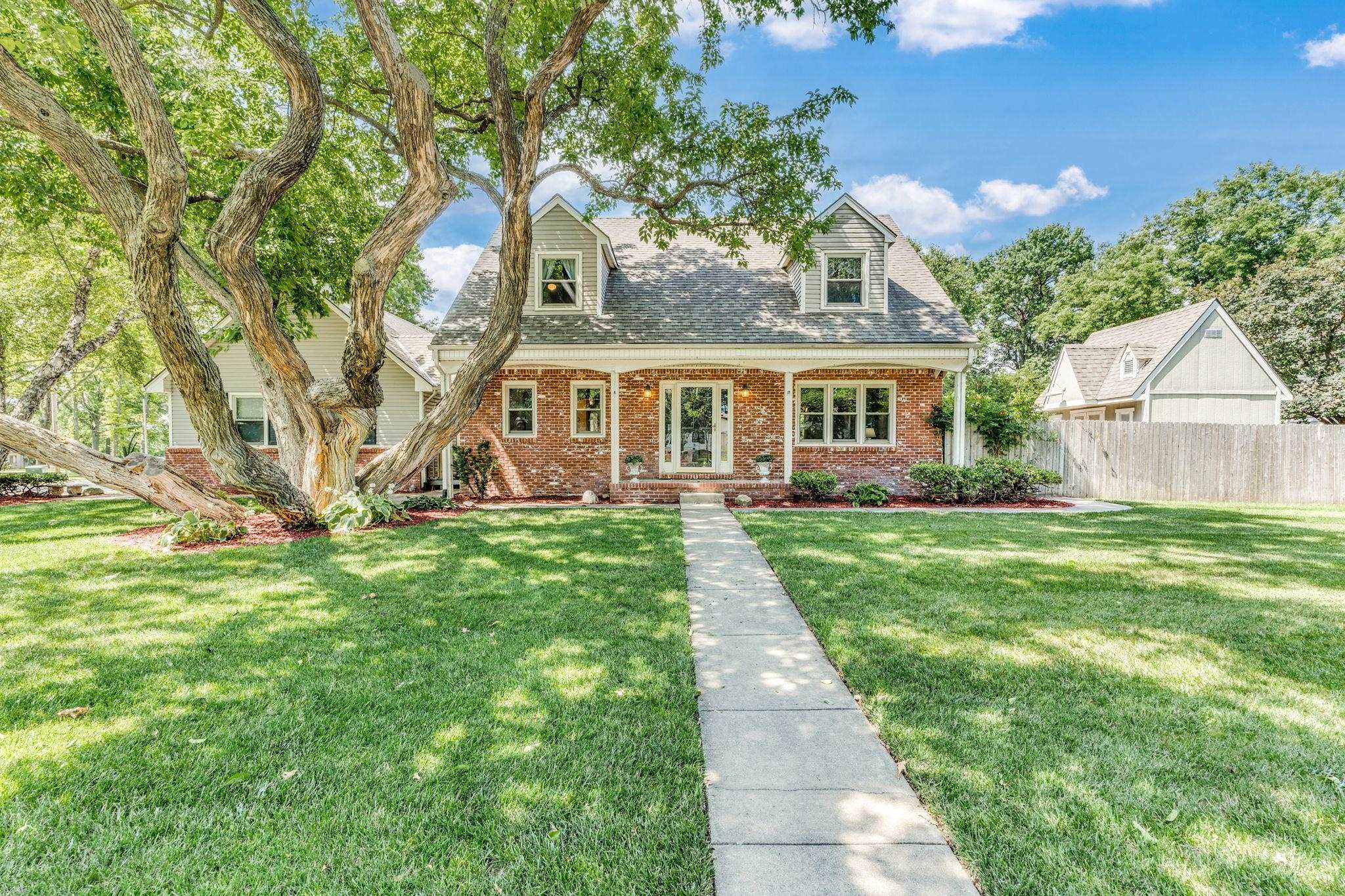 8 Willowdell Dr Property Photo
