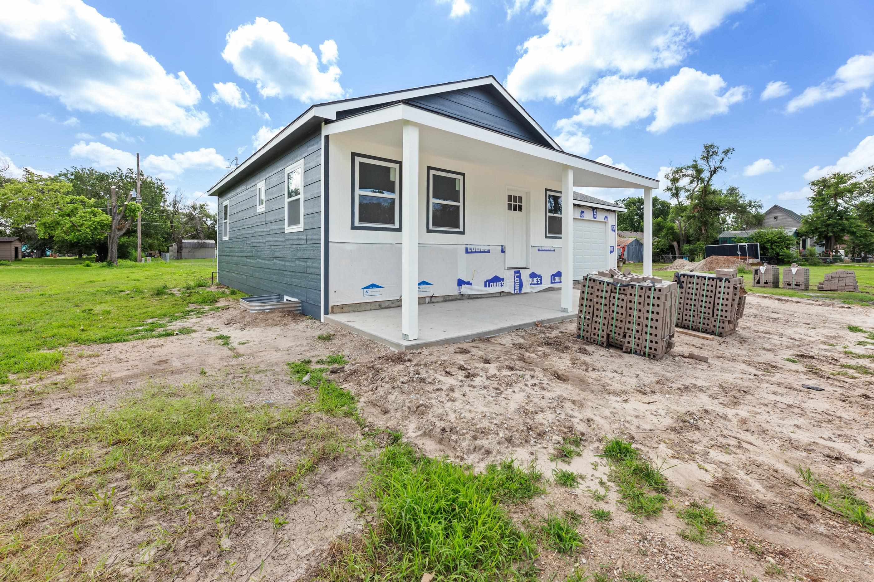126 S Colorado Property Photo 1